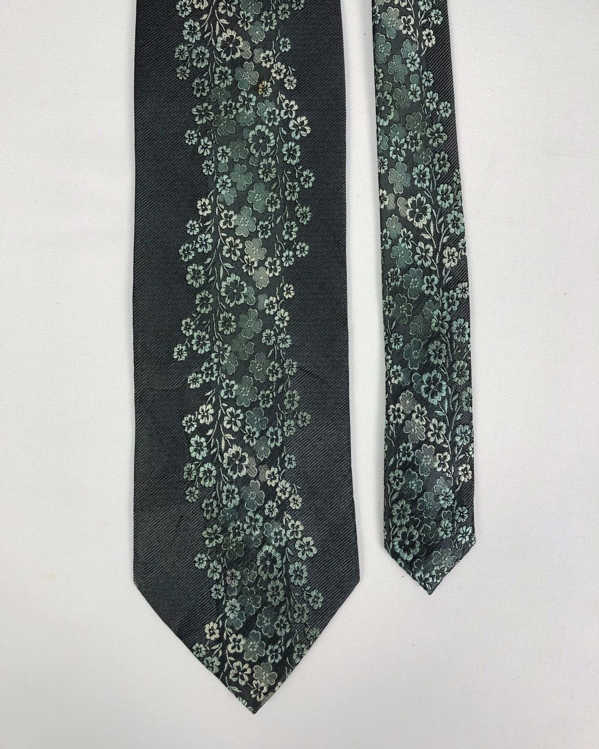 Balenciaga Rare Vintage Balenciaga Floral Silk Tie Size ONE SIZE - 3 Thumbnail
