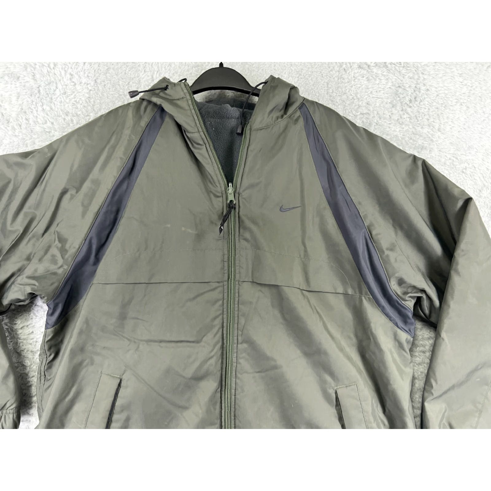 Nike Nike Jacket Men L Green Gray OD Full Zip Hood Hiking Camping Outdoor Waterproof Jacket Size US L / EU 52-54 / 3 - 4 Thumbnail
