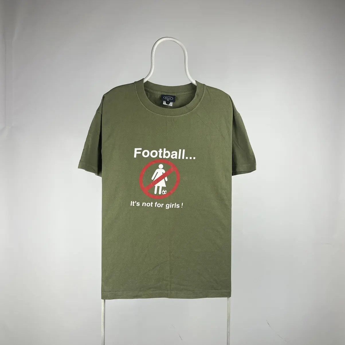 Band Tees Football its not for girls T-shirt size XLarge Size US XL / EU 56 / 4 - 1 Thumbnail