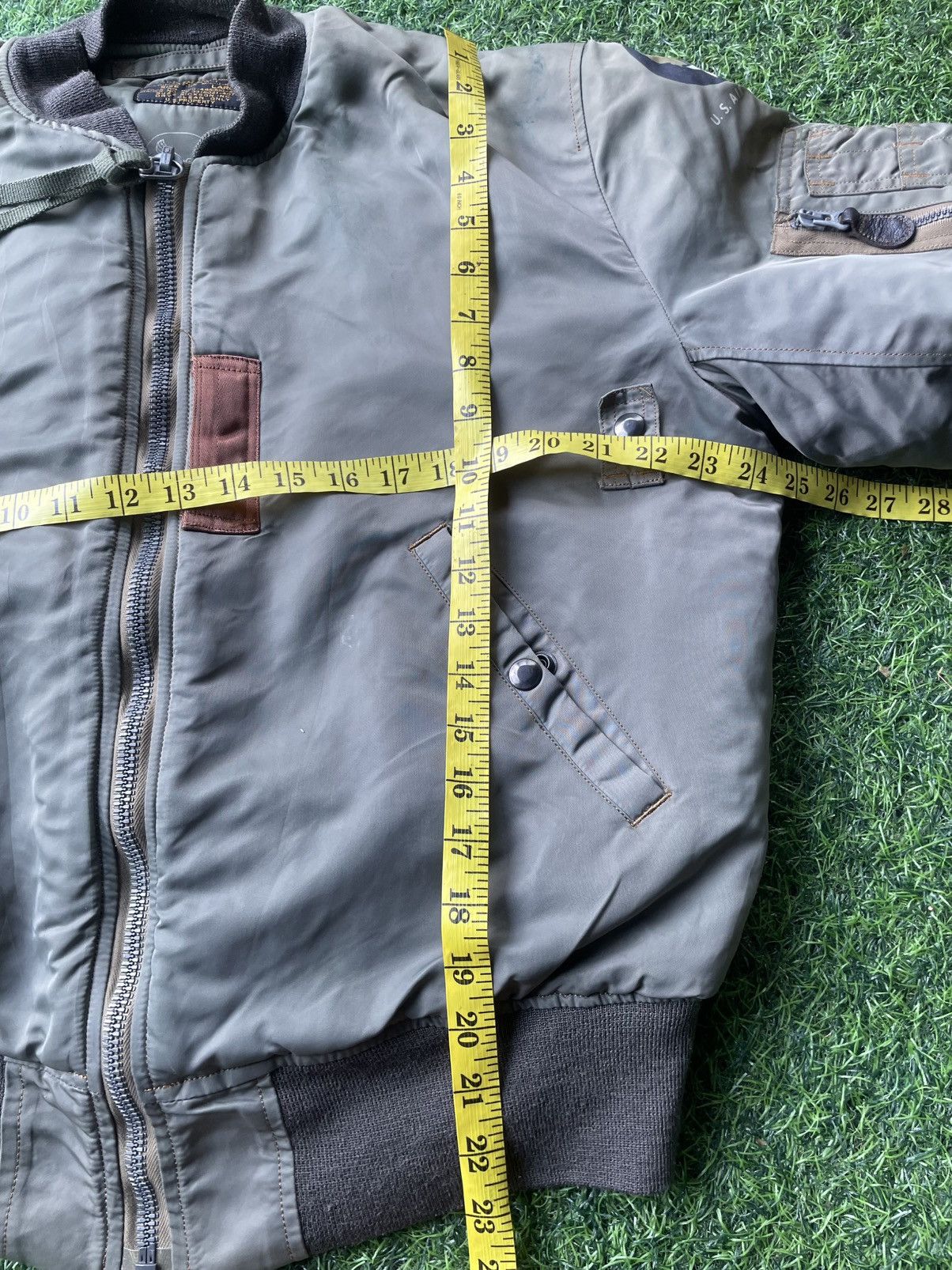 Buzz Rickson's BUZZ RICKSON’S MA-1 Bomber Flight Jacket Khaki /Olive-TOYO Size US L / EU 52-54 / 3 - 9 Thumbnail
