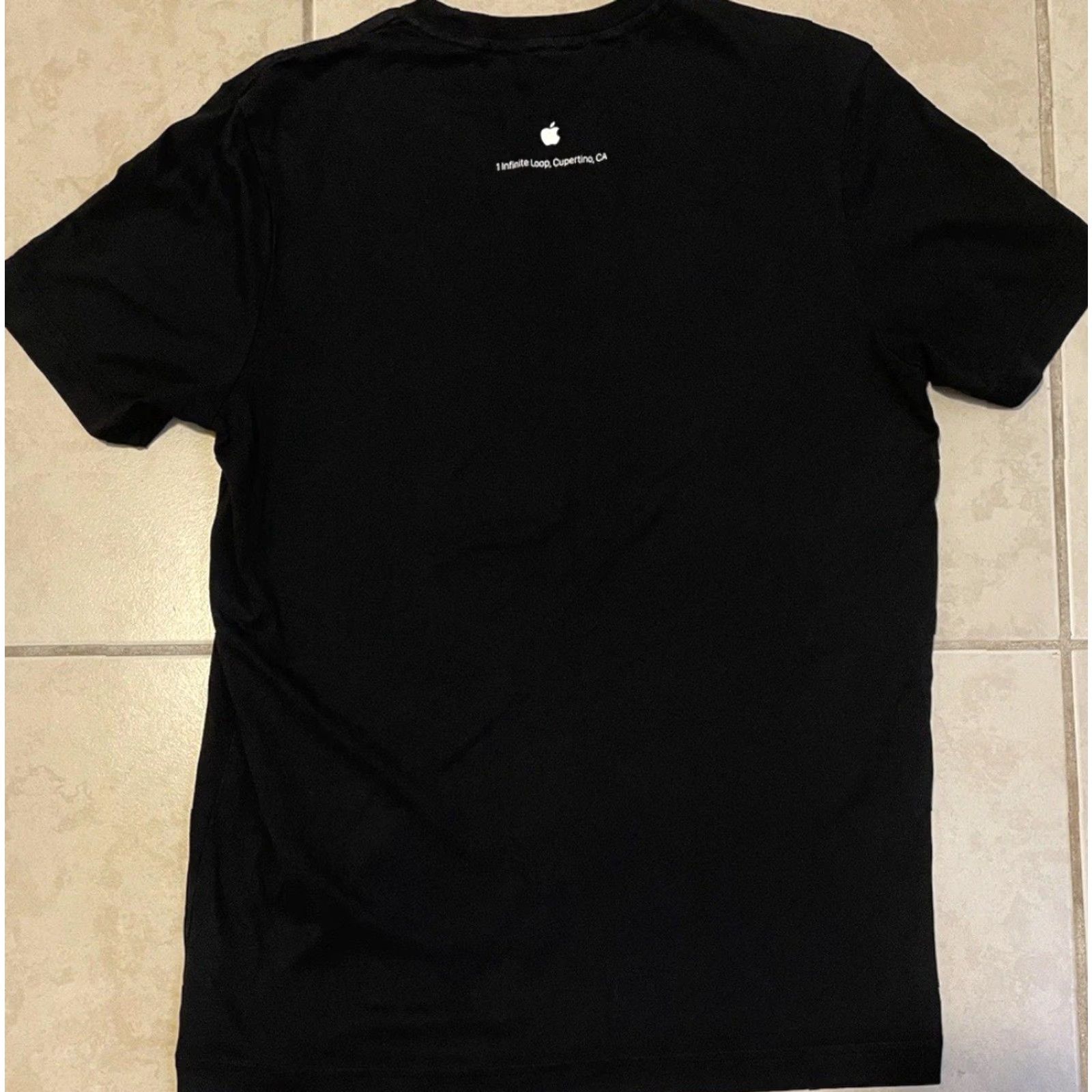 Apple VINTAGE Apple Headquarters Shirt S Men Black Cotton Short Sleeve Crew Neck 80s 90s Y2K Tech Macintosh Steve Jobs Bill Gates Computer Shirt Mens Size US S / EU 44-46 / 1 - 2 Thumbnail