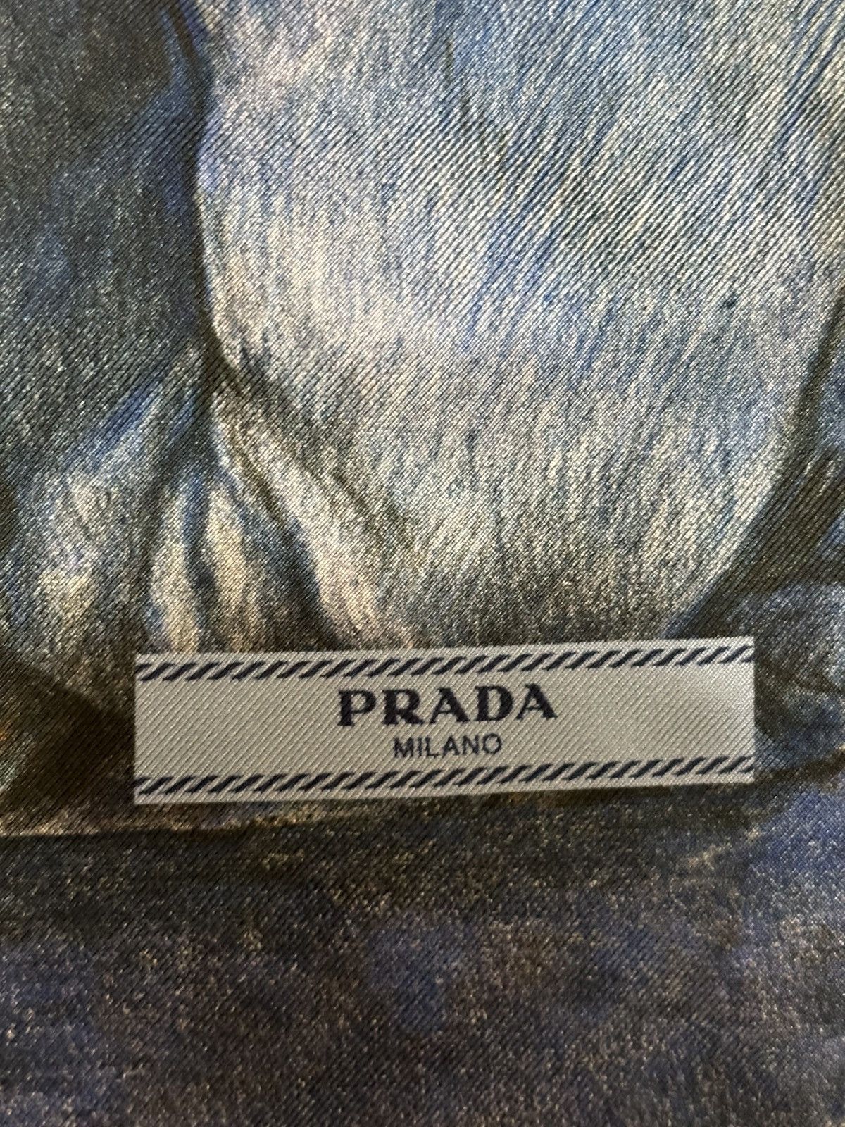 Prada 1 of 1 signed AW16 Prada Impossible True Love foulard scarf Size ONE SIZE - 3 Thumbnail