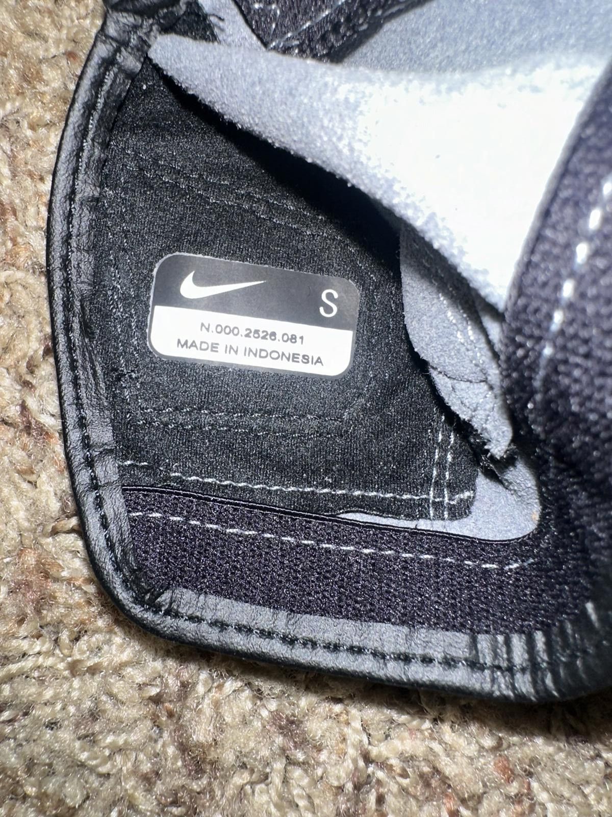 Nike Nike All Weather IV Golf Glove Golf Gloves Size ONE SIZE - 10 Thumbnail