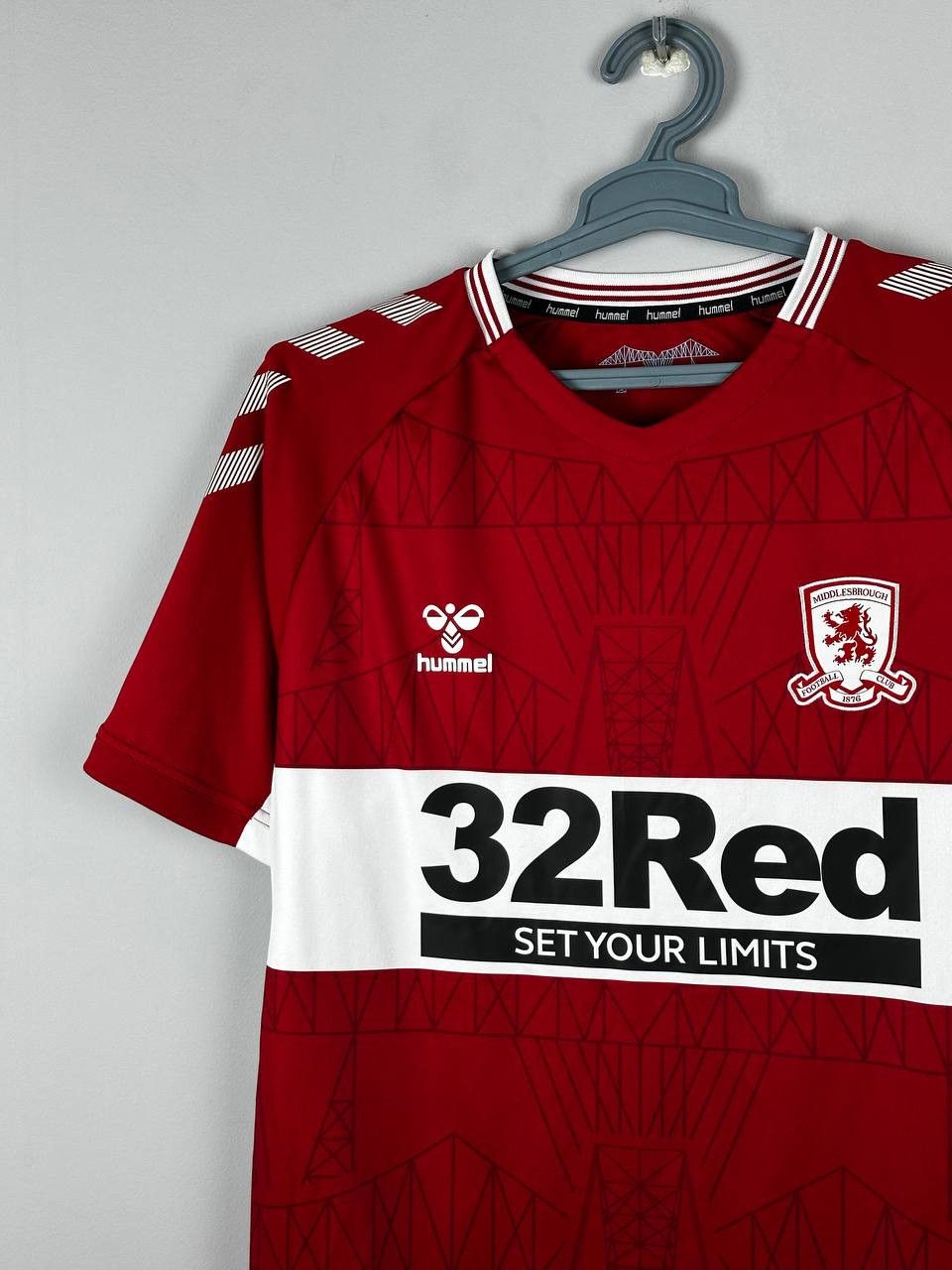 Hummel Middlesbrough 2021/2022 Hummel Home Football Jersey Size XL Size US XL / EU 56 / 4 - 3 Thumbnail
