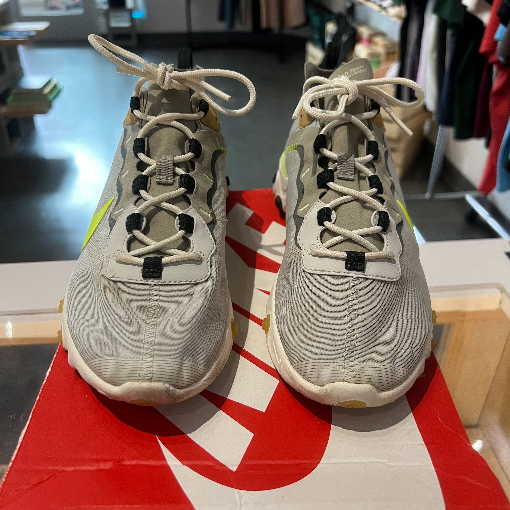 Nike Size 10.5 • Nike React Element 55 Spruce Volt Size US 10.5 / EU 43-44 - 2 Thumbnail