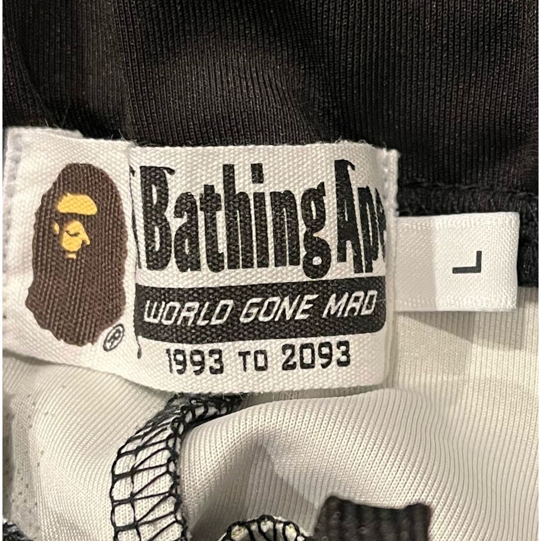 Bape SAMPLE Bape Gradient Camo Sweat Shorts Size US 34 / EU 50 - 5 Thumbnail