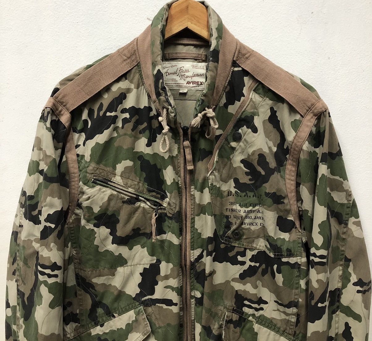 Avirex Vintage Avirex Armed Forces Army Camo Military Bomber Jacket Size US XL / EU 56 / 4 - 4 Thumbnail