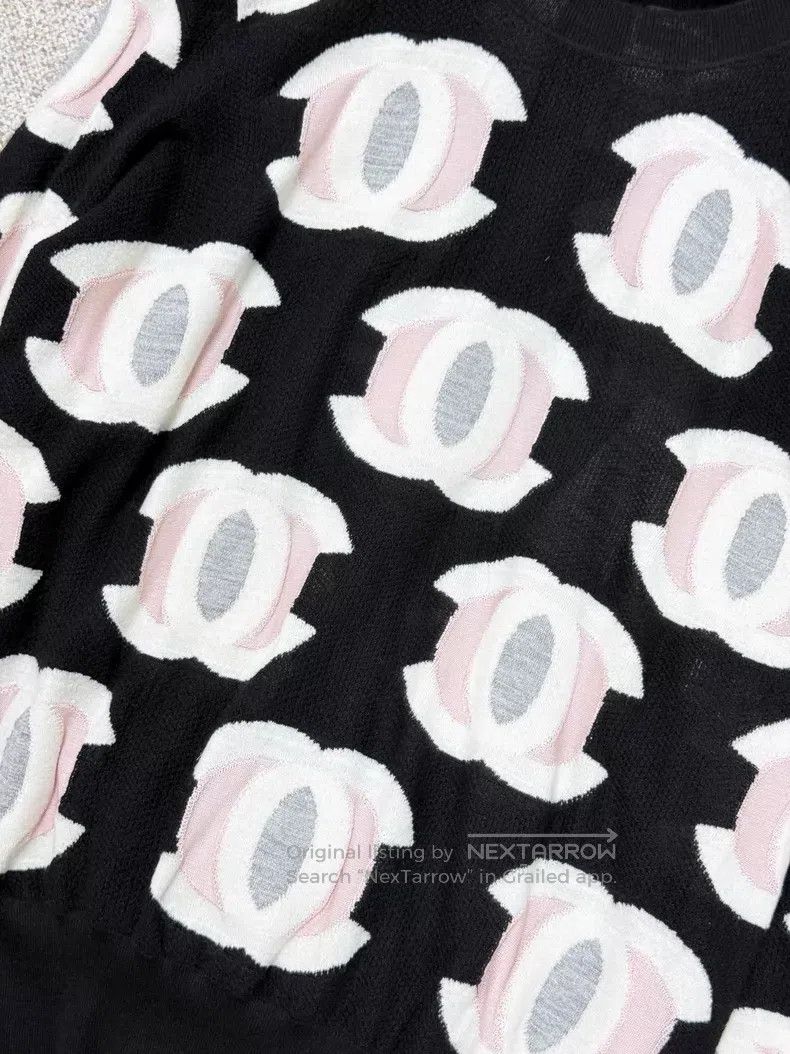 Chanel Chanel Pink white double C full logo round neck long sleev Size S / US 4 / IT 40 - 4 Thumbnail