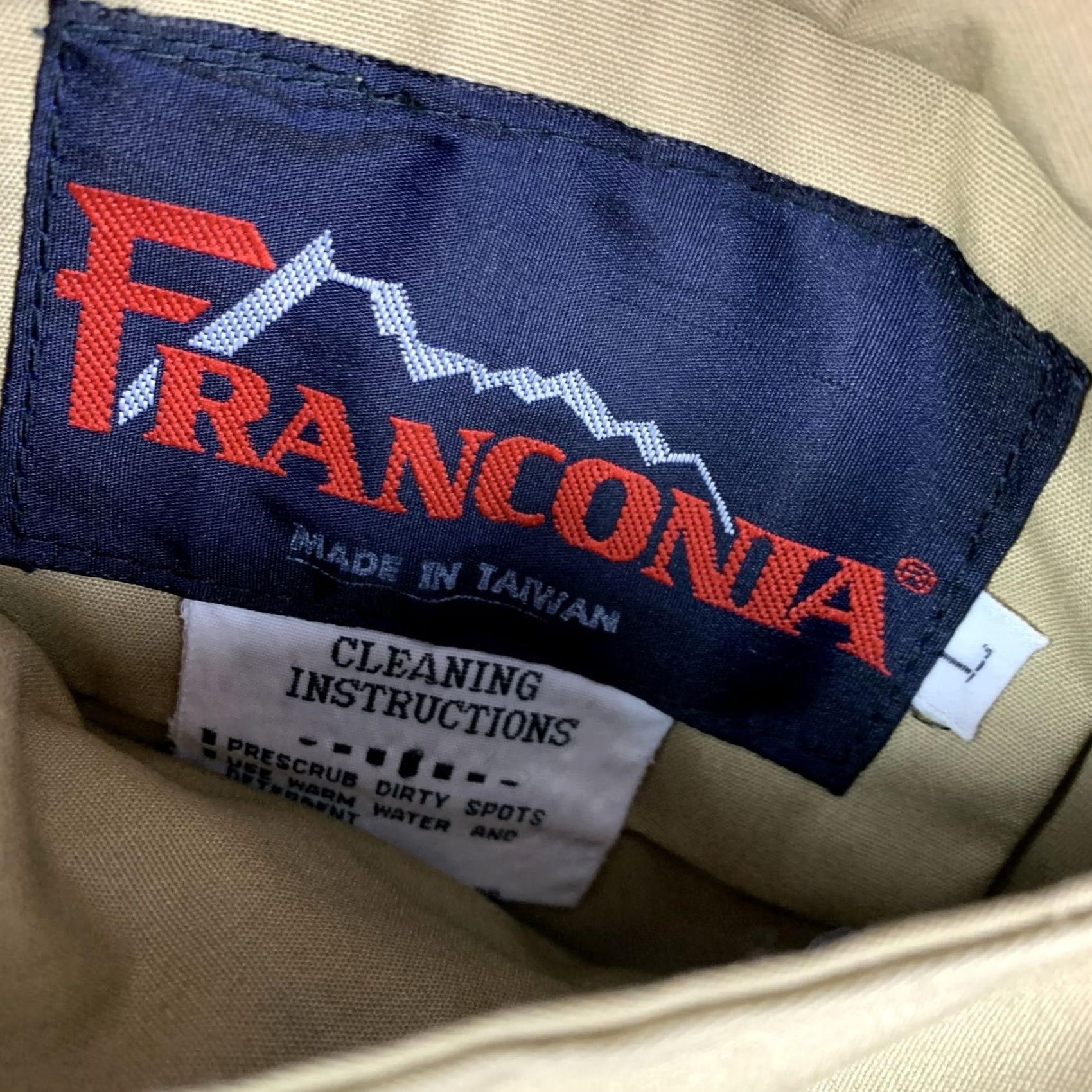 Vintage VINTAGE Franconia Vest Puffer Mens L Quilted Full Zip Stand-Up Collar Tan Blue WINTER OUTDOOR Retro Classic Travel Workwear Hiking Size US L / EU 52-54 / 3 - 6 Thumbnail