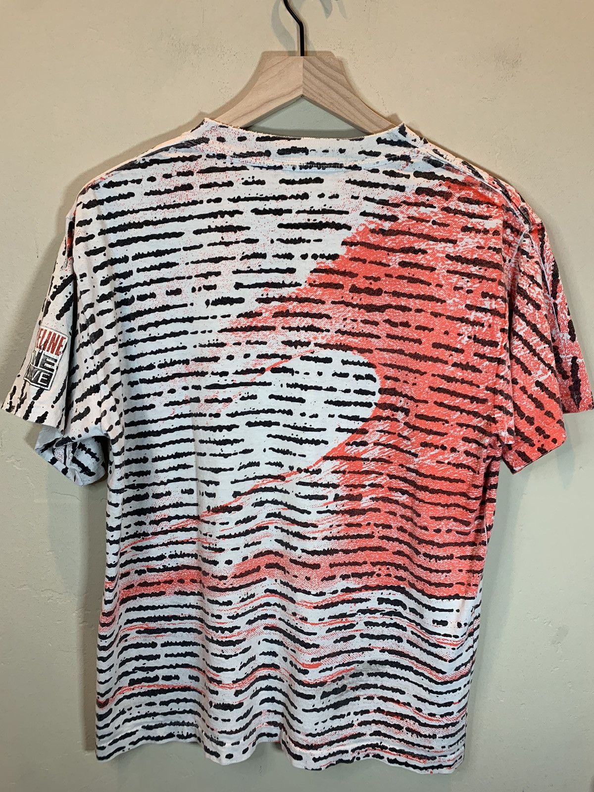 Vintage *RARE* Vintage 80’s Surf Pipeline The Wave AOP Art T-Shirt Size US M / EU 48-50 / 2 - 2 Thumbnail
