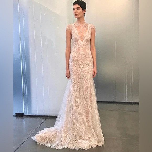 Vera Wang Couture “Ghislaine” Wedding Gown