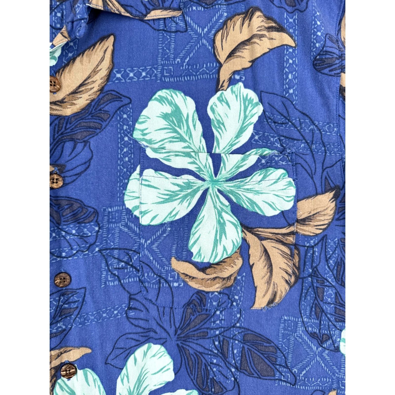 Vintage VINTAGE La Cabana Shirt Men 2XL Blue Floral Hawaiian Rayon Button-Up Short Sleeve, 100% Rayon, Island/Seasonal Mens Shirt Size US XXL / EU 58 / 5 - 6 Thumbnail