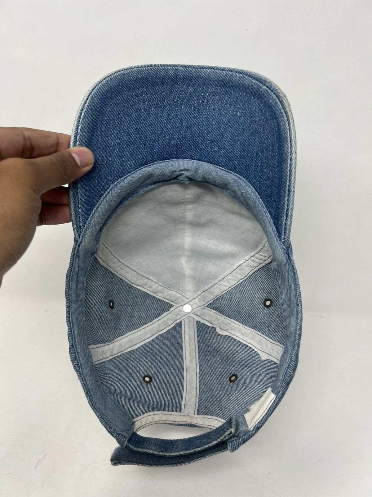 Vintage Vintage Winnie The Pooh Denim Hat Cap Size ONE SIZE - 7 Thumbnail