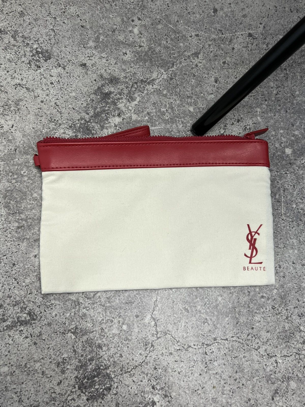 Yves Saint Laurent Yves Saint Laurent YSL Beauty Toiletry Size ONE SIZE - 1 Thumbnail
