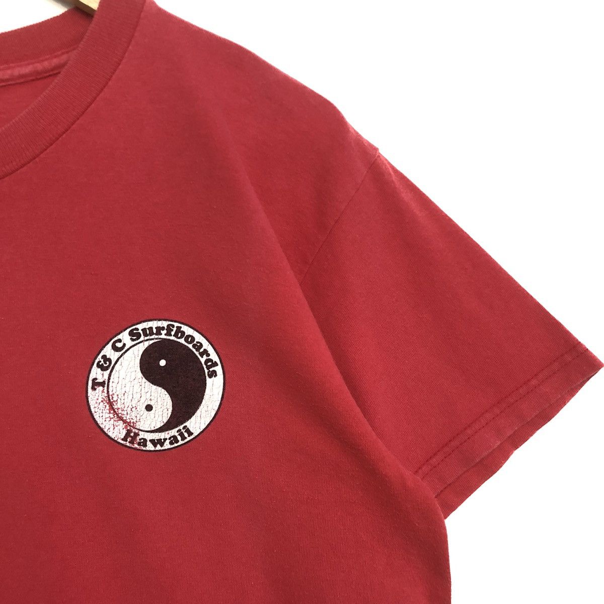 Vintage Vintage T&C Surf Design Hawaii Backhitt Tshirt Size US M / EU 48-50 / 2 - 6 Thumbnail