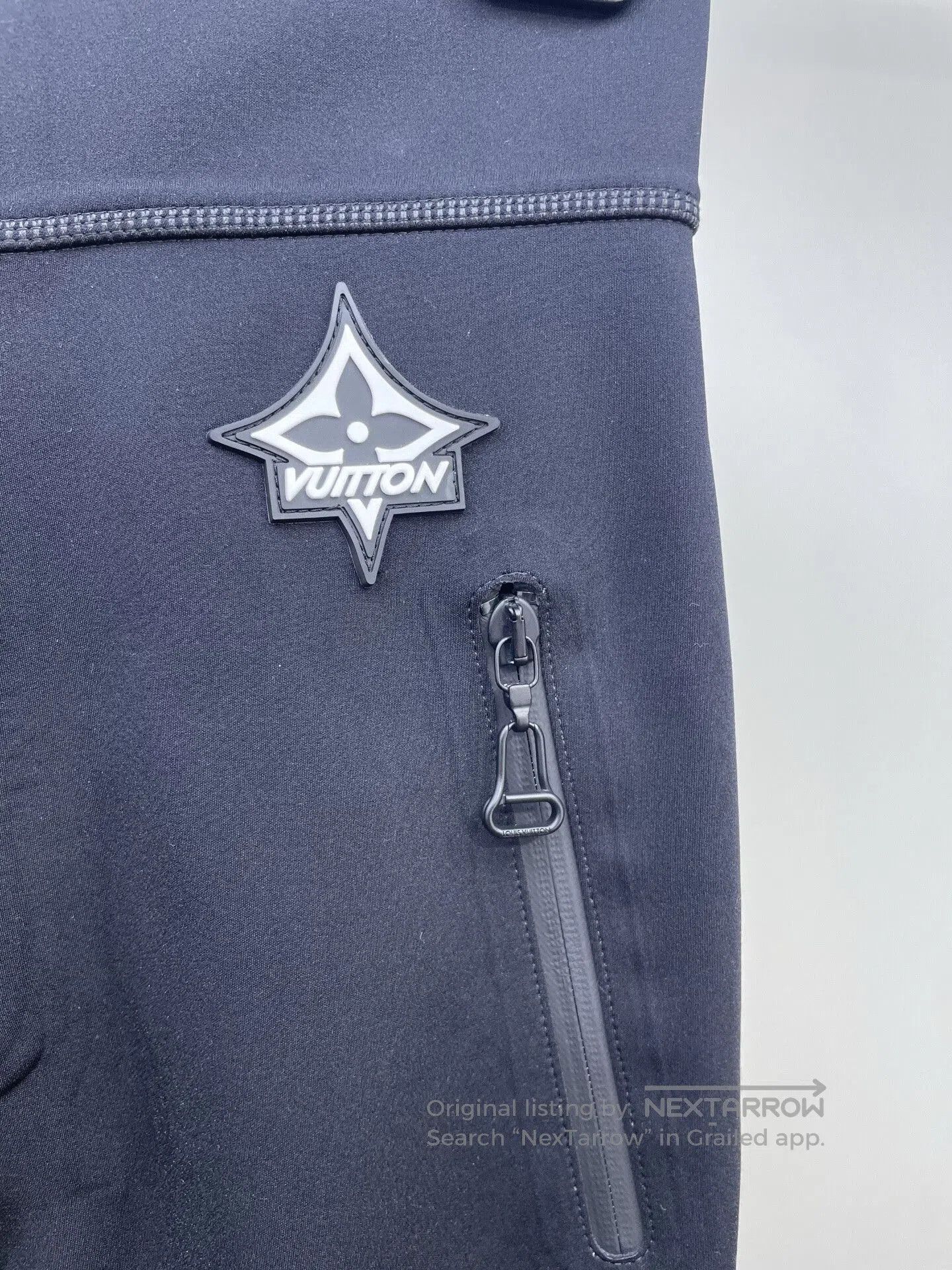 Louis Vuitton LV 25 High-Waist Yoga Pants. Size US 34 / EU 50 - 4 Thumbnail