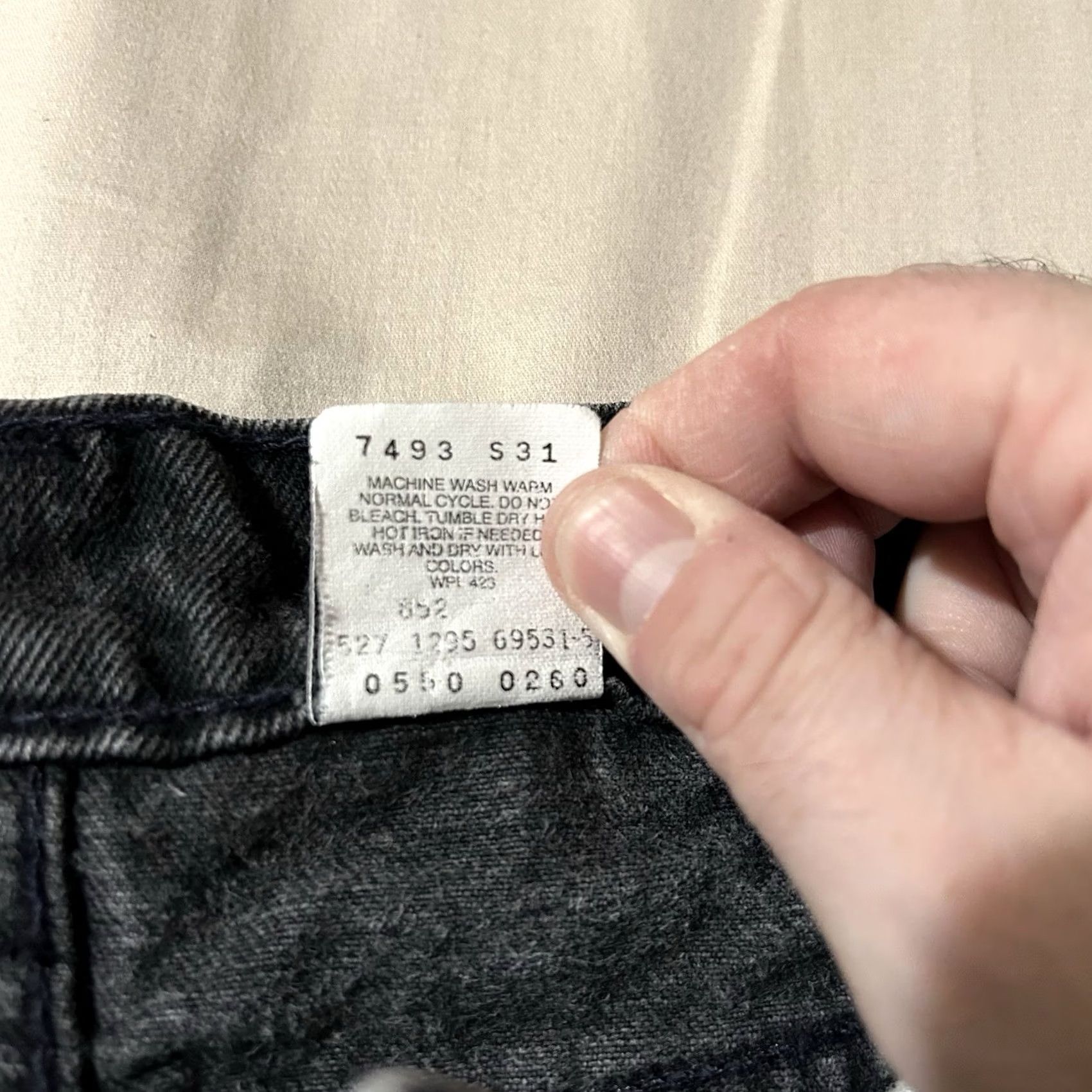 Levi's VINTAGE Levi’s 550 Black Jeans 36X32 Men 90s Straight Jeans 36 32 Men Size US 36 / EU 52 - 4 Thumbnail