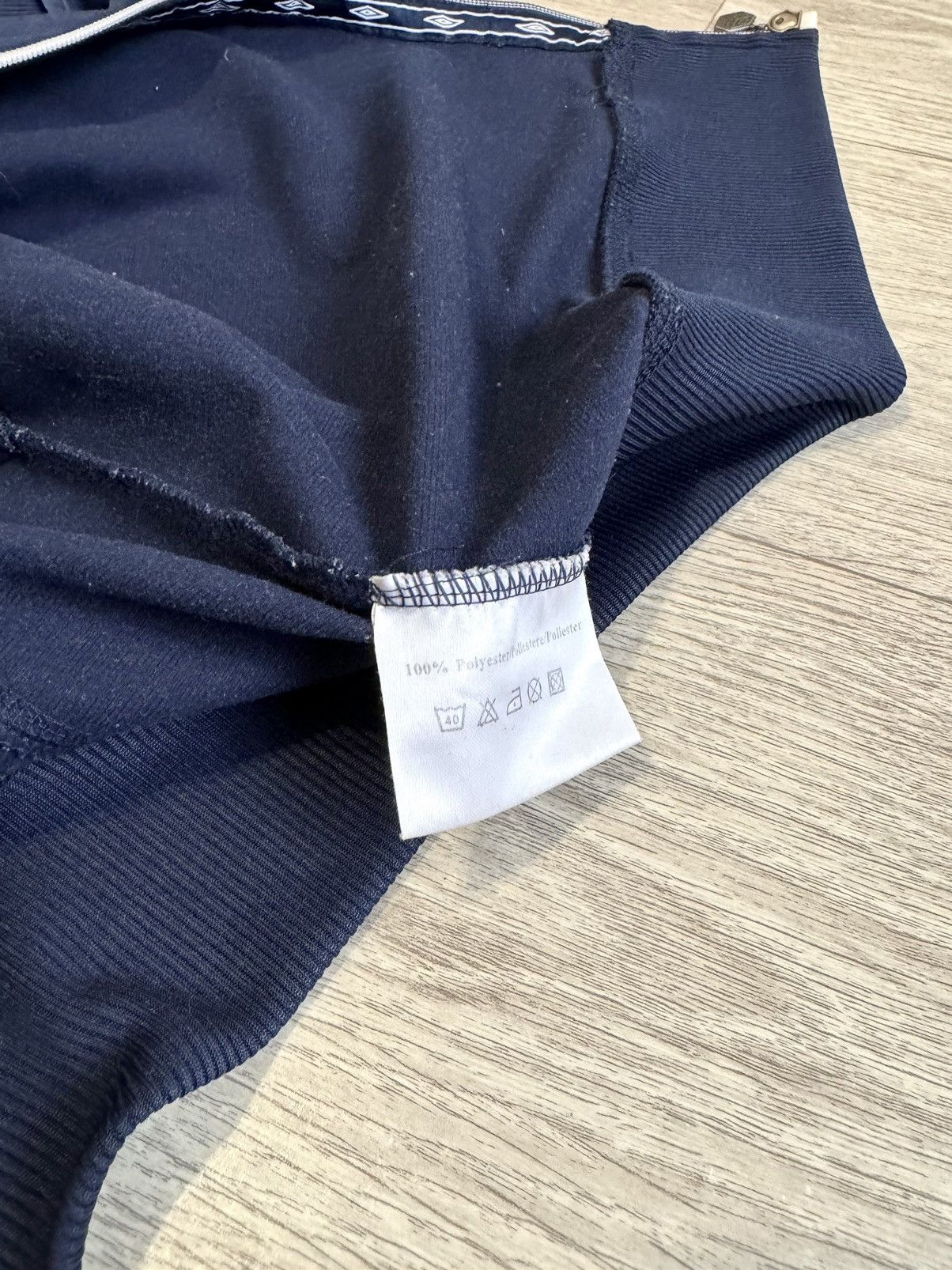 Umbro 🔷Vintage Umbro Training Sweatshirt 90s🔷 Size US L / EU 52-54 / 3 - 8 Thumbnail