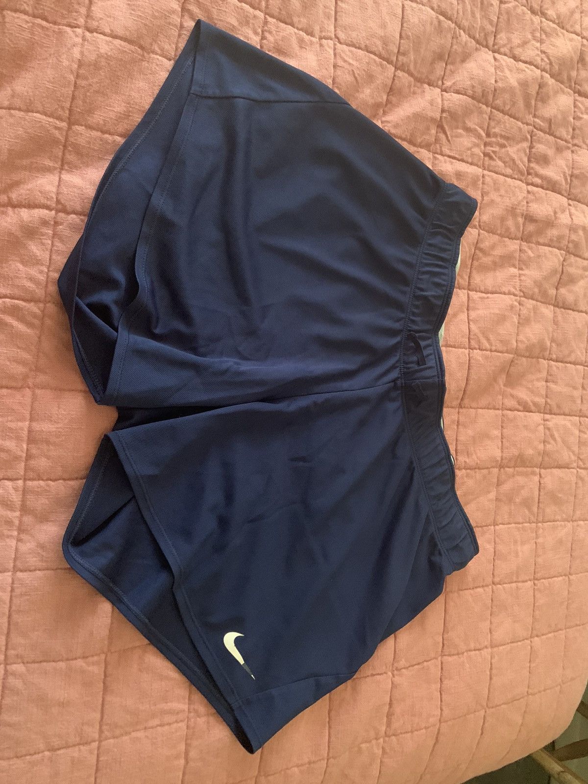 womens large nike shorts