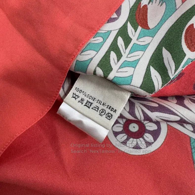 Hermes Hermes Batwing Sleeve Silk V-Neck Short-Sleeve Top Size ONE SIZE - 4 Thumbnail