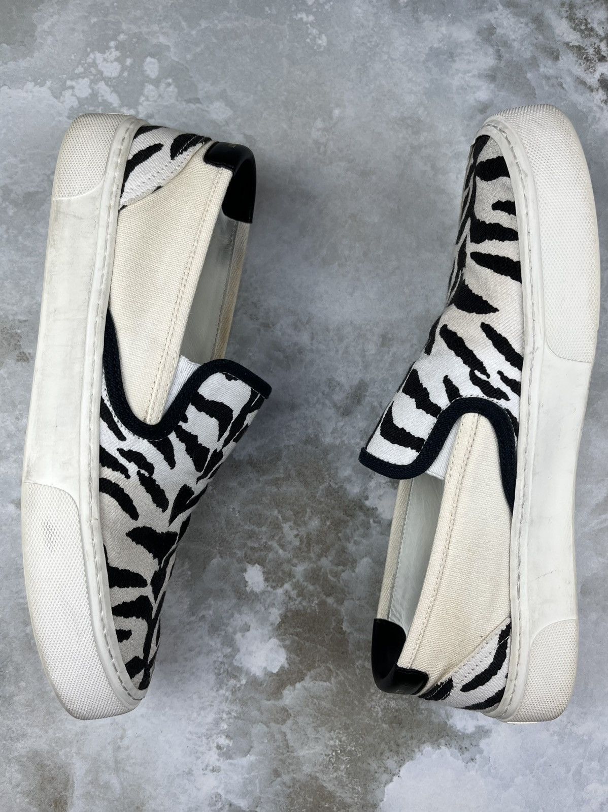 Saint Laurent Paris Saint Laurent Paris Venice Zebra Slip On Sneakers Babycat Size US 9 / EU 42 - 2 Thumbnail