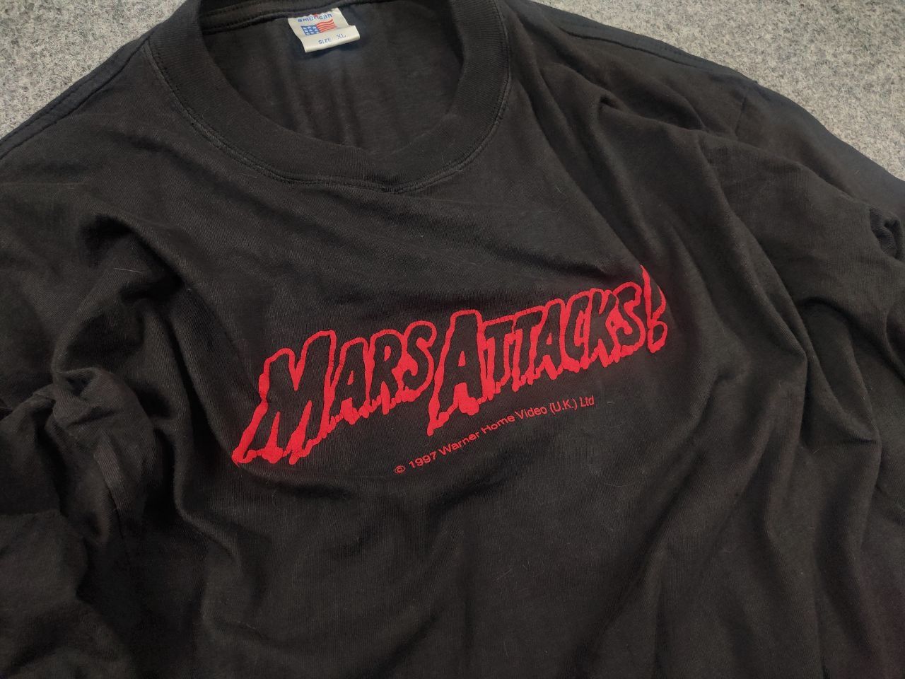 Vintage Vintage 1997 Mars Attacks Movie Home Video Promo T-shirt tee Size US XL / EU 56 / 4 - 5 Thumbnail