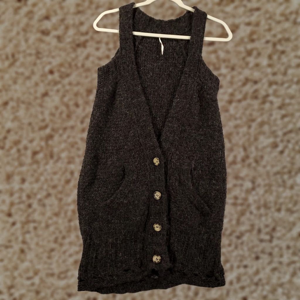 Free People VINTAGE Free People Sweater Vest Cardigan Wool Blend Womens Small Dark Gray Button Up Size S / US 4 / IT 40 - 1 Thumbnail