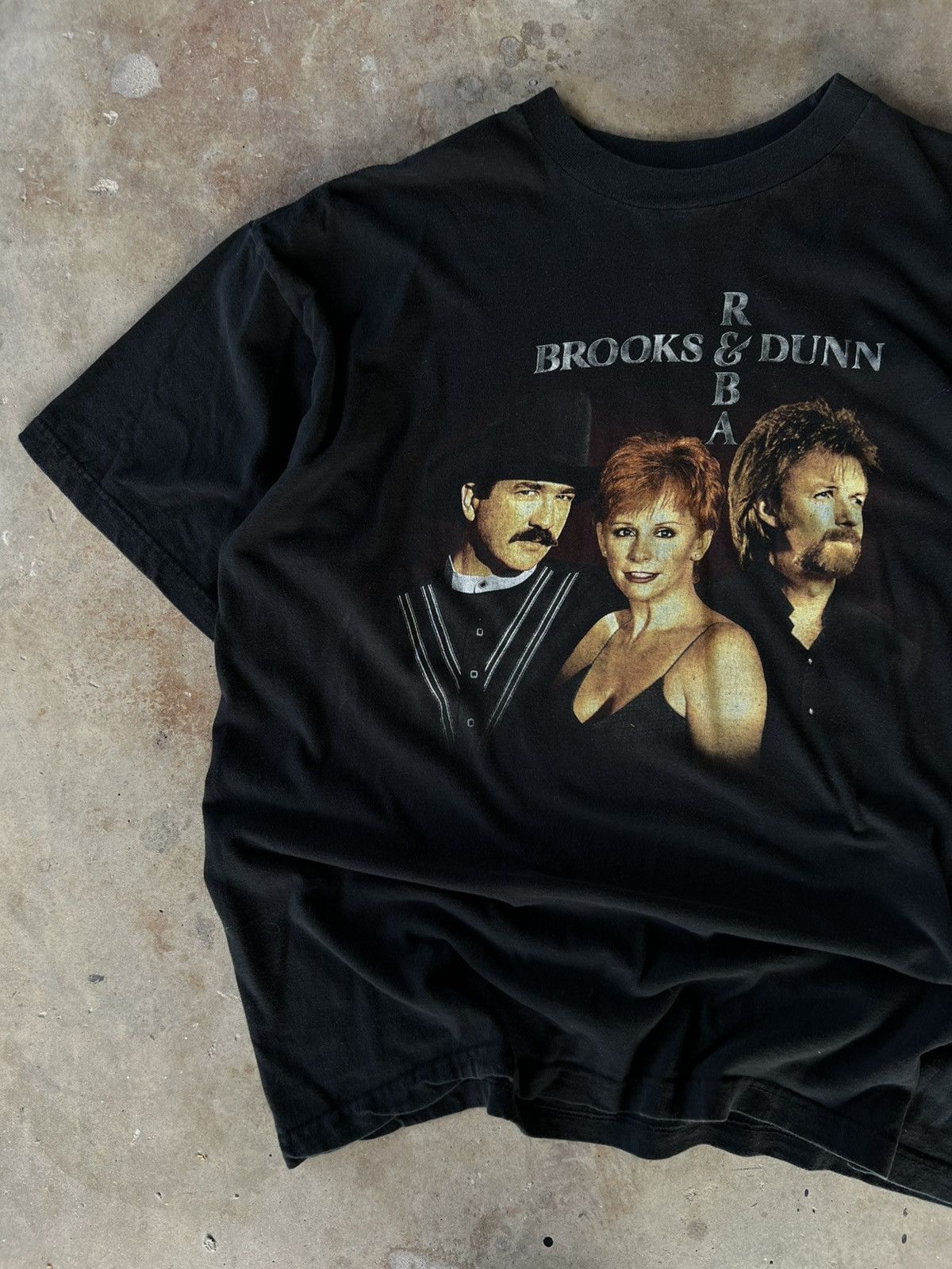 Band Tees Vintage 90’s Reba Brooks and Dunn Tour Band T Shirt Size US XL / EU 56 / 4 - 1 Thumbnail