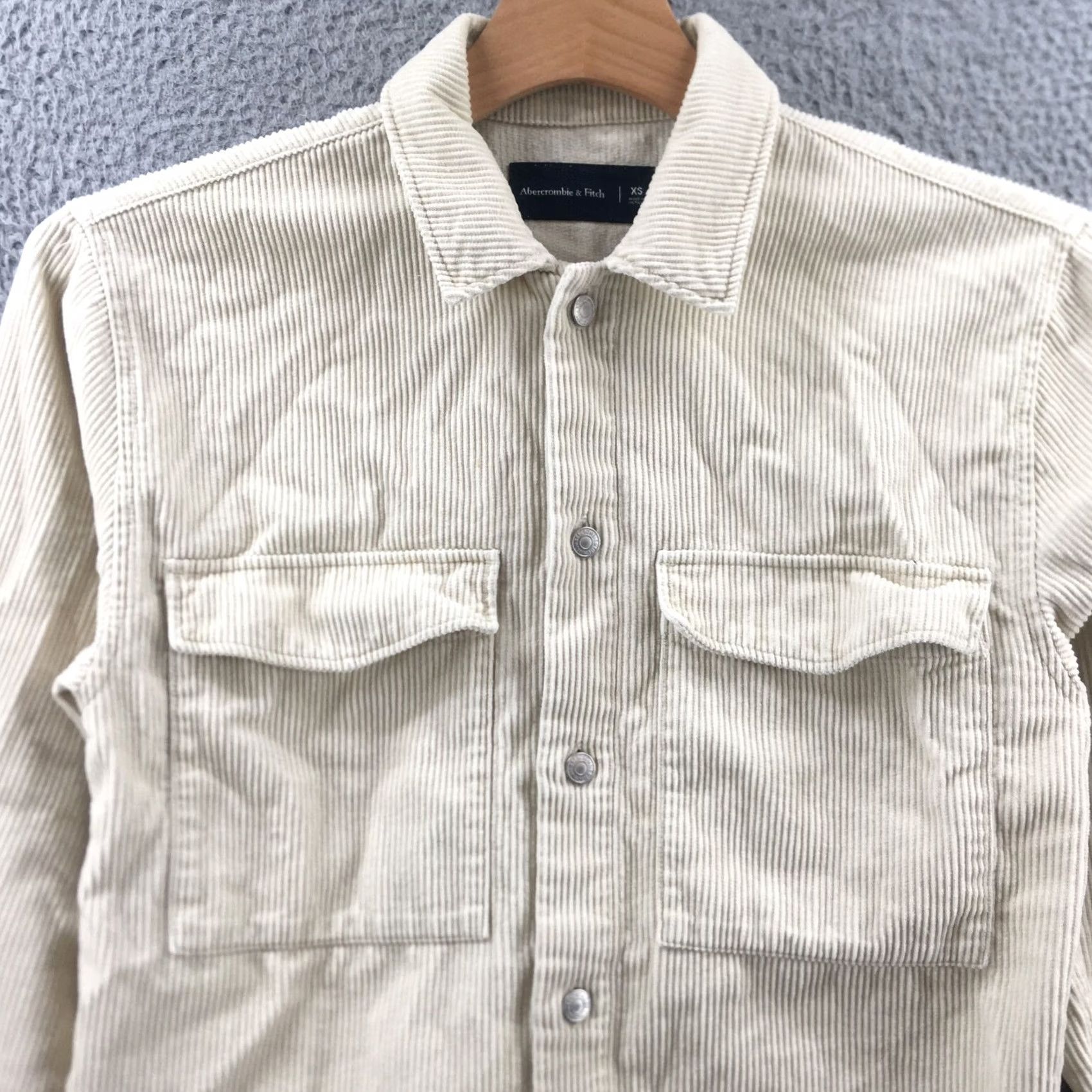 Abercrombie & Fitch Abercrombie & Fitch Corduroy Jacket Womens Small Beige Cotton Button Up Casual Size S / US 4 / IT 40 - 2 Thumbnail