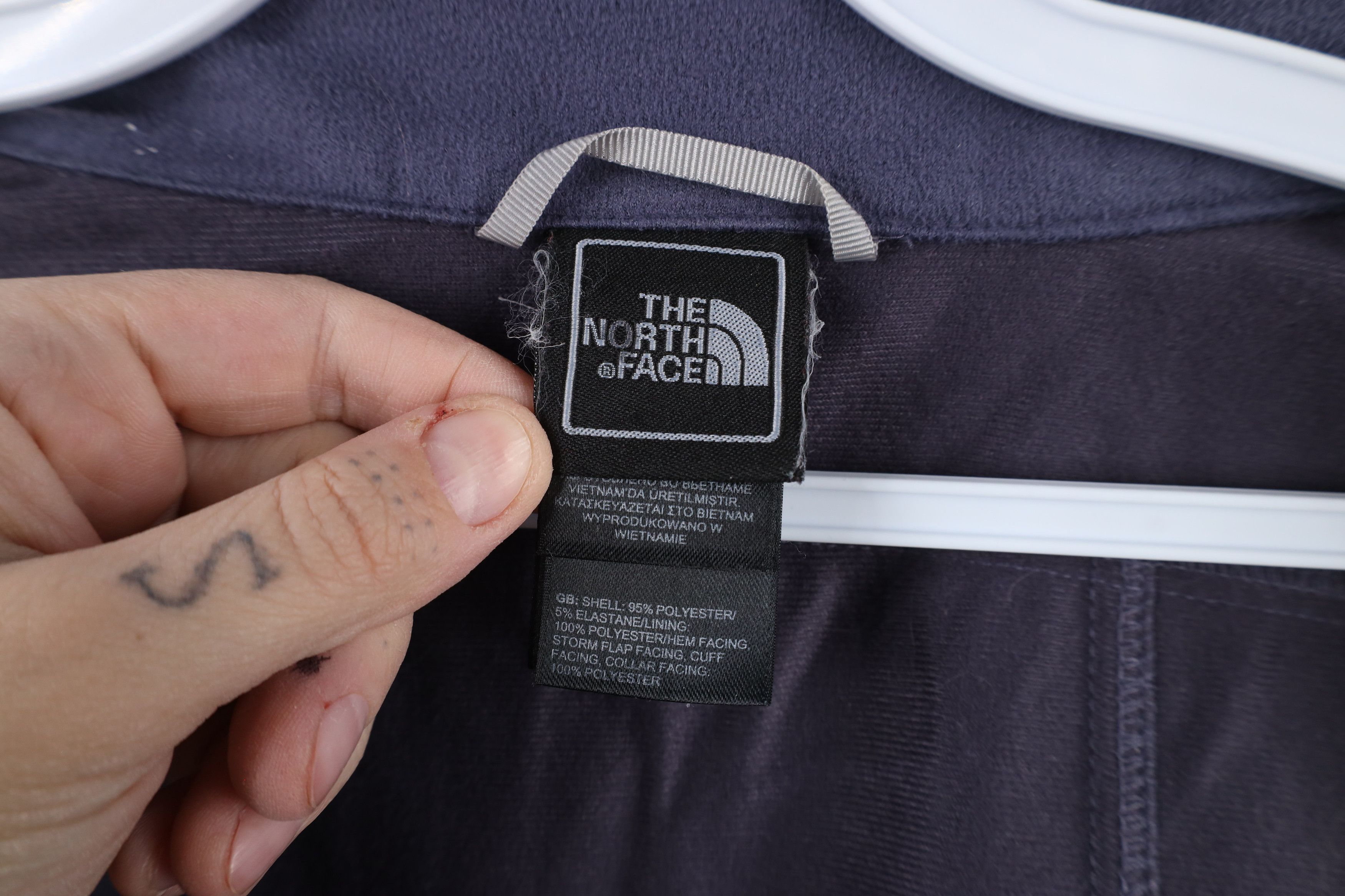 The North Face × Vintage Vintage The North Face Spell Out Soft Shell Jacket Gray Size L / US 10 / IT 46 - 10 Thumbnail