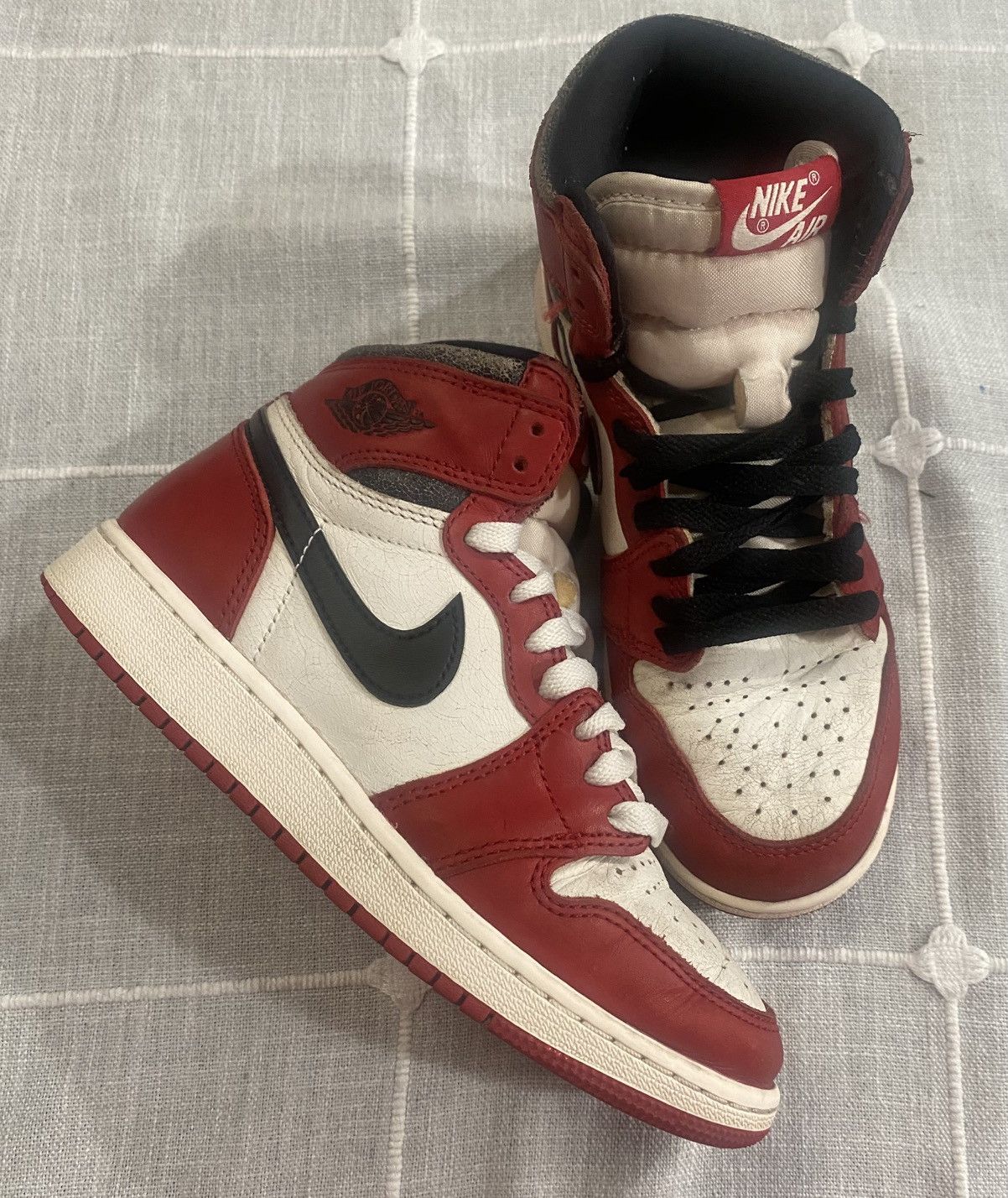 Jordan Brand Air Jordan 1 Retro High OG Chicago Lost and Found GS Size US 6.5 / IT 36.5 - 9 Thumbnail