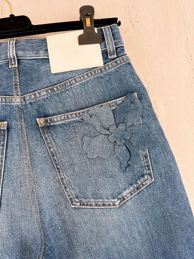 Valentino Valentino Three-dimensional floral jeans Size 40" / US 18 - 4 Thumbnail