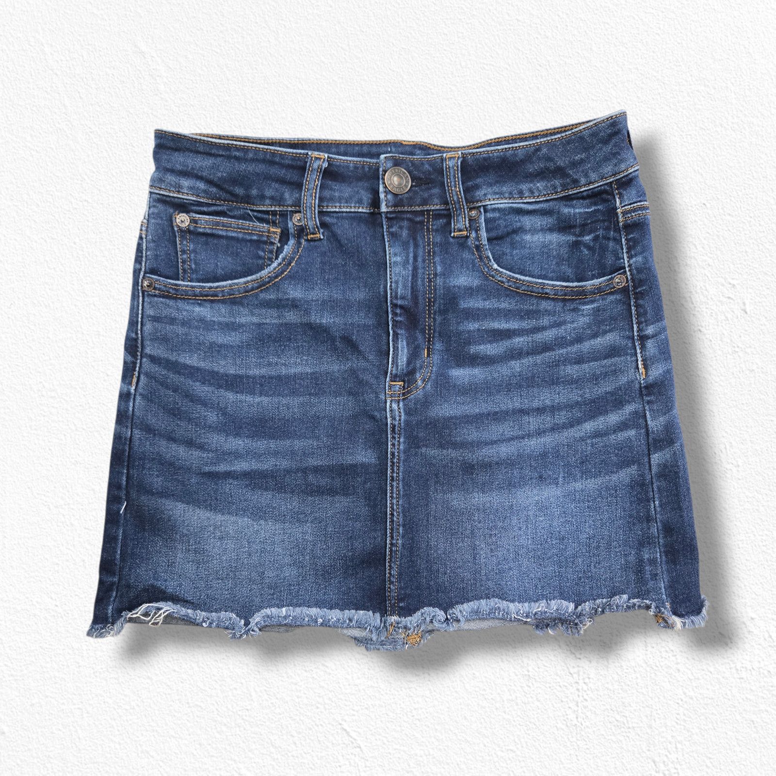 American Eagle Outfitters American Eagle Hi Rise Denim Mini Skirt Size 6 Size 28" / US 6 / IT 42 - 2 Thumbnail