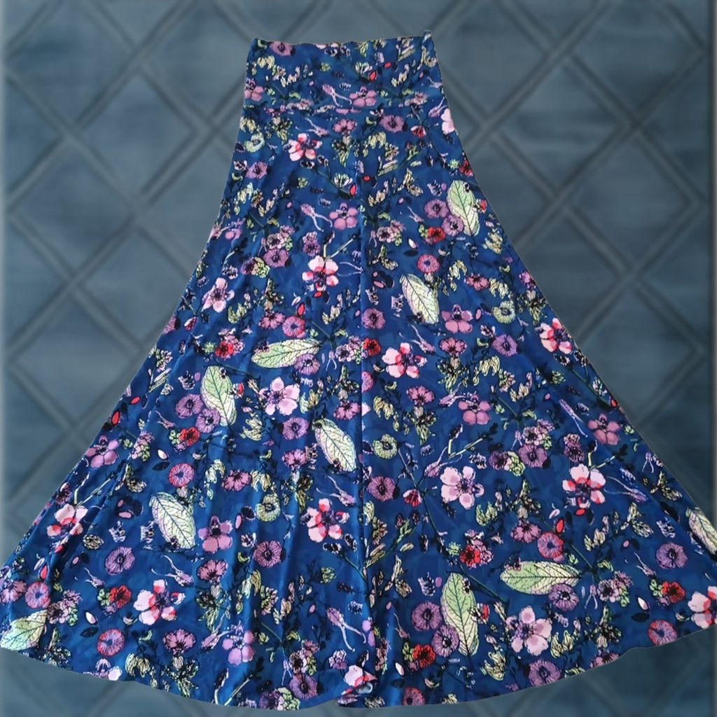 Vintage LuLaRoe Maxi Skirt XS Blue Floral Long Pull On Womens Regular Skirt Maxi Long Blue Floral Blue Purple Red Green 2000s? Size 26" / US 2 / IT 38 - 1 Thumbnail
