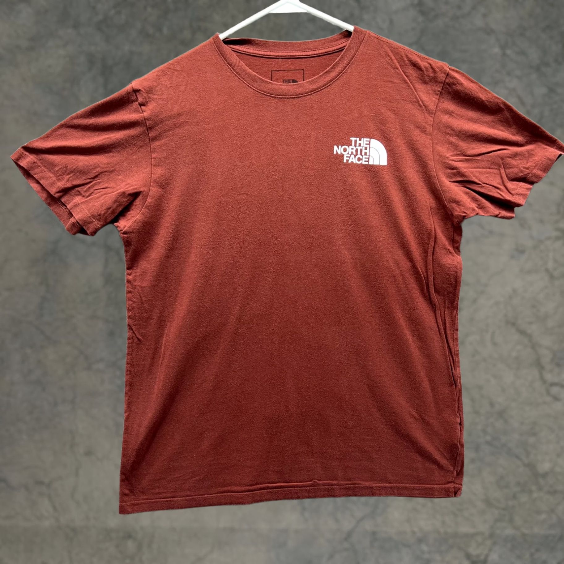 The North Face The North Face Shirt Mens M Red Small Logo Tagless Tee Outdoor Casual Shirt Size US M / EU 48-50 / 2 - 1 Thumbnail