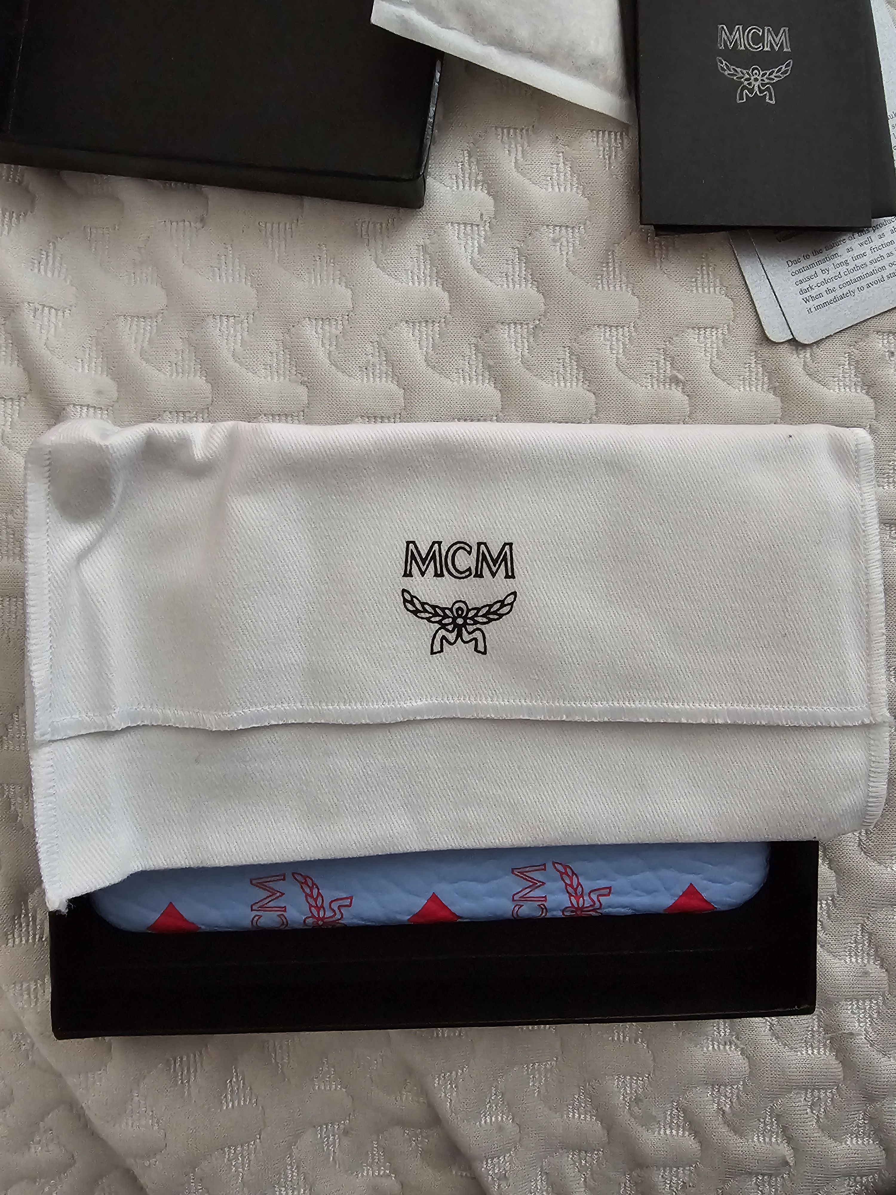 MCM MCM I Phone Case. Size ONE SIZE - 3 Thumbnail