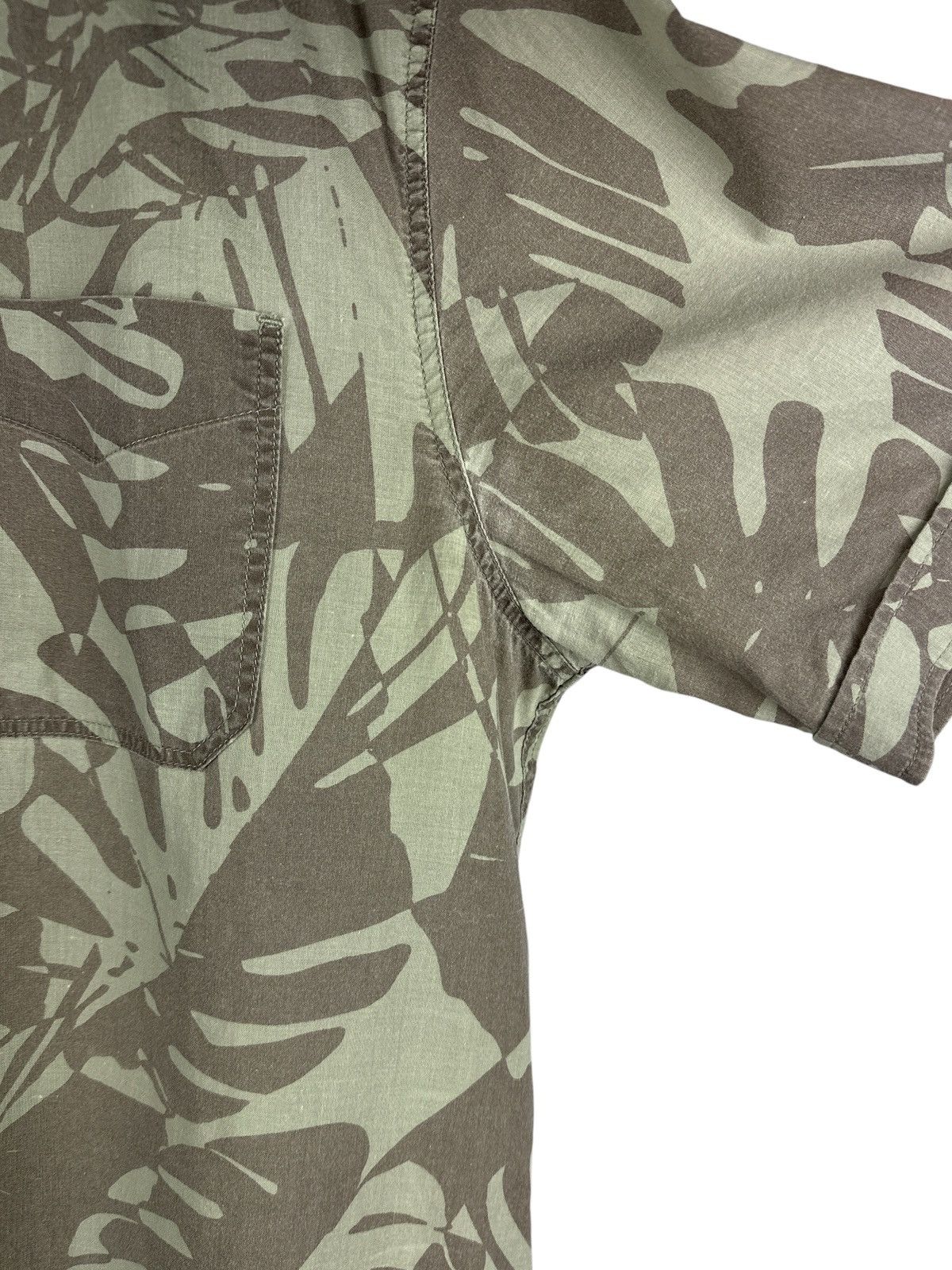 Allsaints Allsaints Palmae Short Sleeve Shirt Slim Fit All Over Print Size US M / EU 48-50 / 2 - 5 Thumbnail