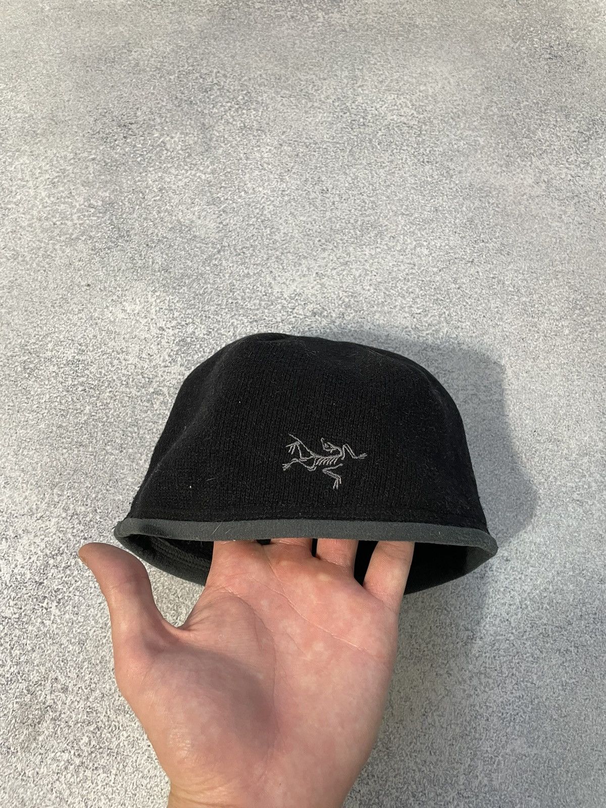 ARC’TERYX CLASSIC BEANIE navy Y2K Arcteryx vintage beanie - Gem