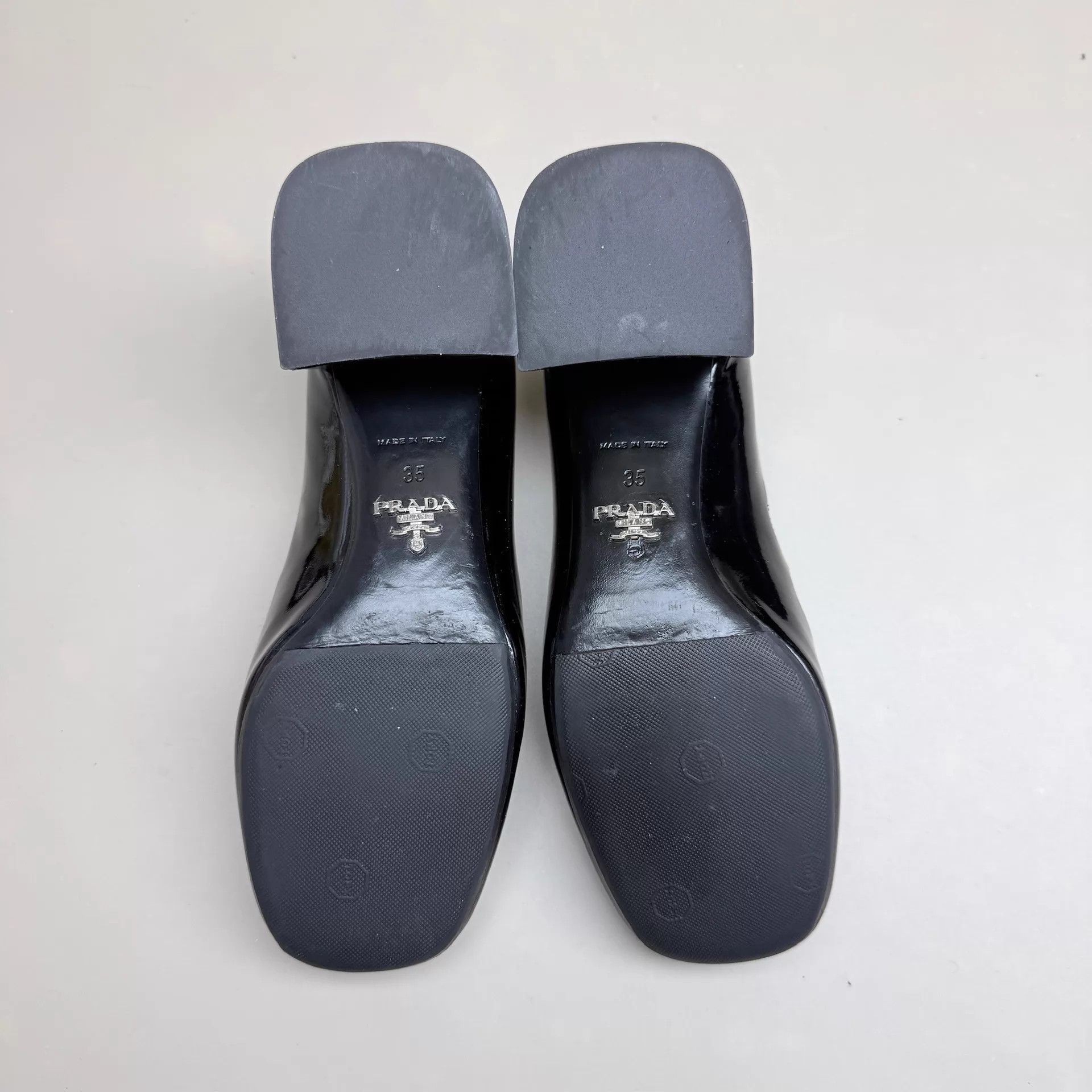 Prada Prada Women's Black & White Triangle Logo Heels Size 35 Size US 4.5 / IT 34.5 - 7 Thumbnail