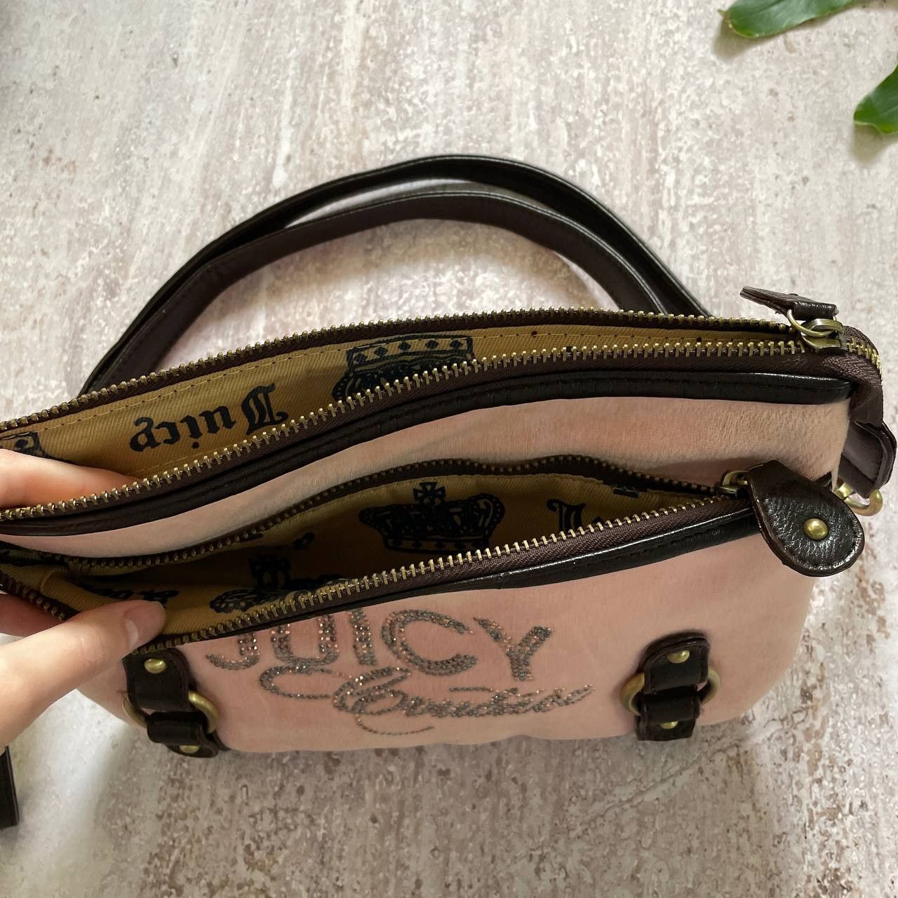 Juicy Couture VINTAGE Y2K JUICY COUTURE RARE AMAZING VELVET BAG Size ONE SIZE - 4 Thumbnail