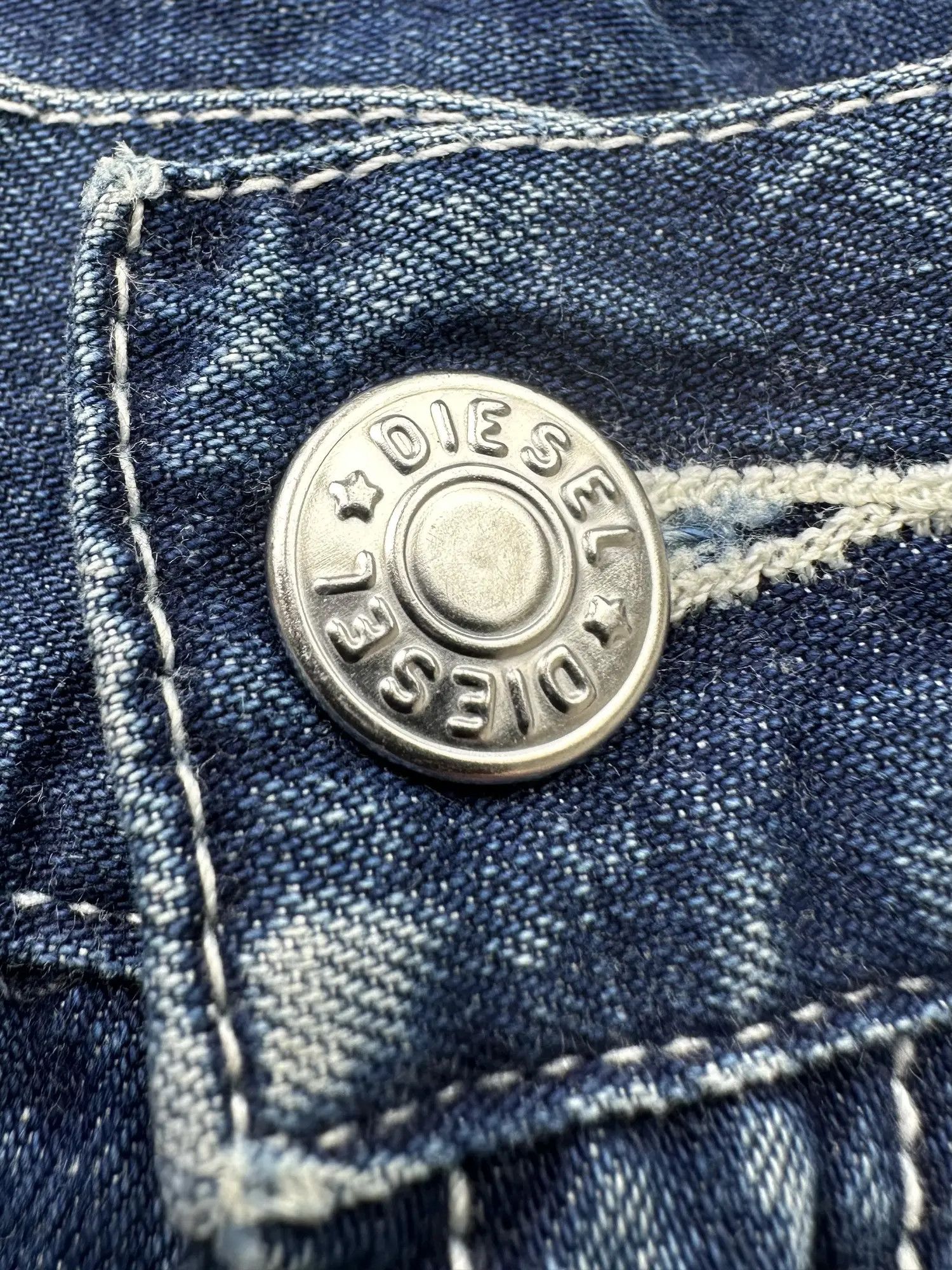 Diesel Diesel Vintage Flare Mini Skirt (B252) Size 27" / US 4 / IT 40 - 4 Thumbnail
