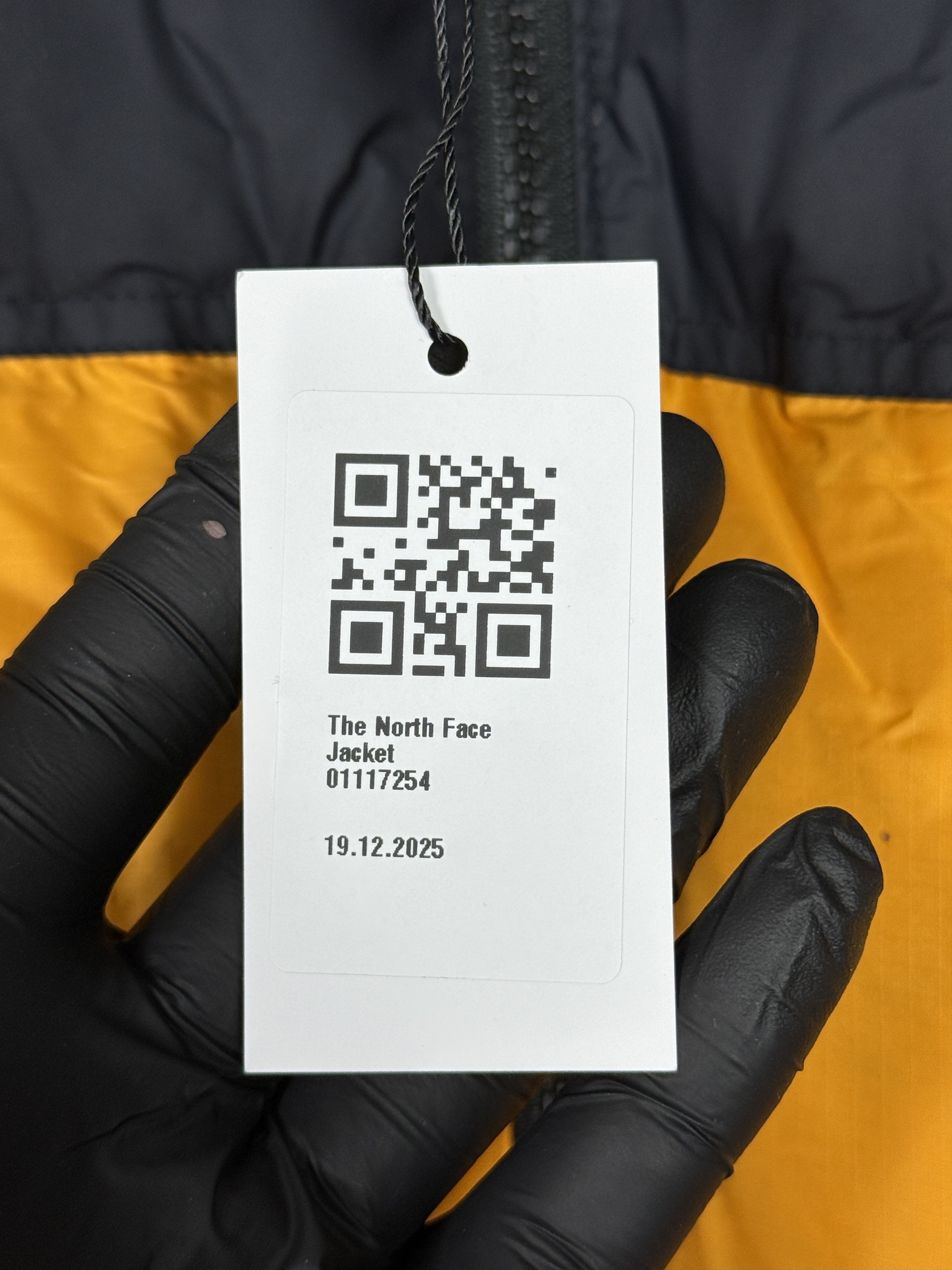 The North Face The North Face Nuptse 700 yellow down jacket mini logo Size US M / EU 48-50 / 2 - 5 Thumbnail