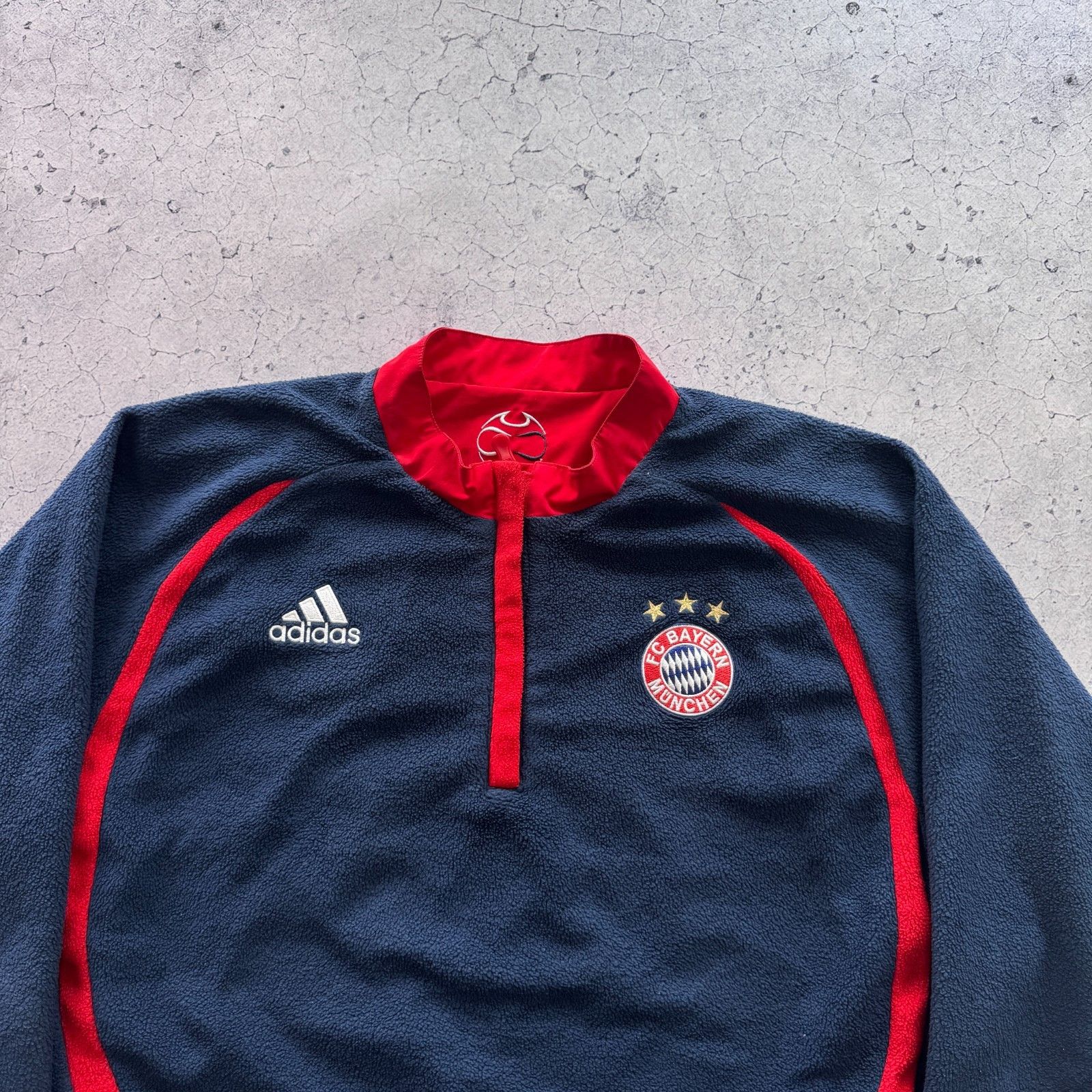 Adidas Vintage Adidas Fc Bayern Munchen Reversible Jacket Soccer Size US L / EU 52-54 / 3 - 7 Thumbnail
