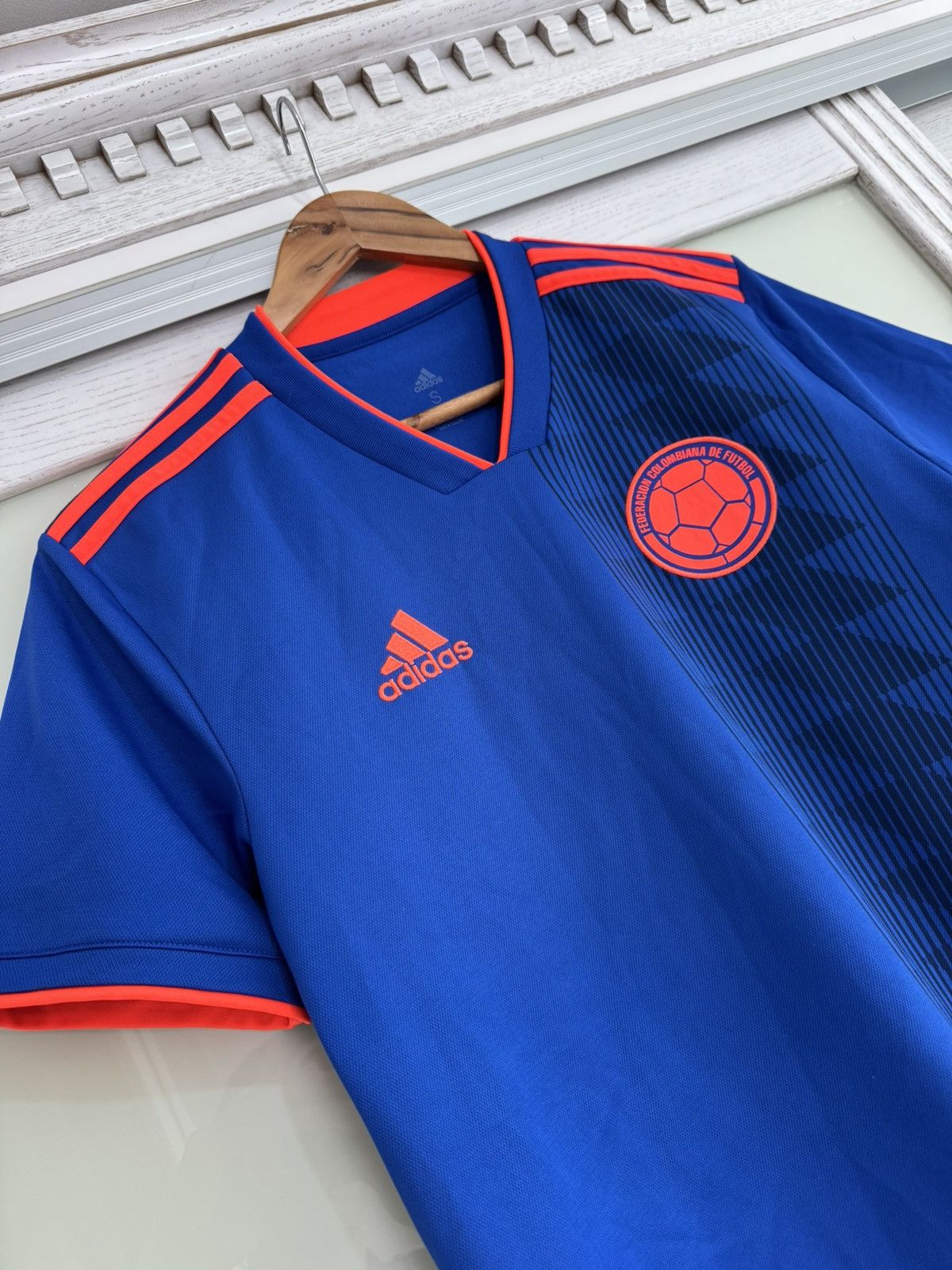 Adidas Colombia 2018-2019 Away Soccer Jersey Football Kit Shirt Size US S / EU 44-46 / 1 - 8 Thumbnail