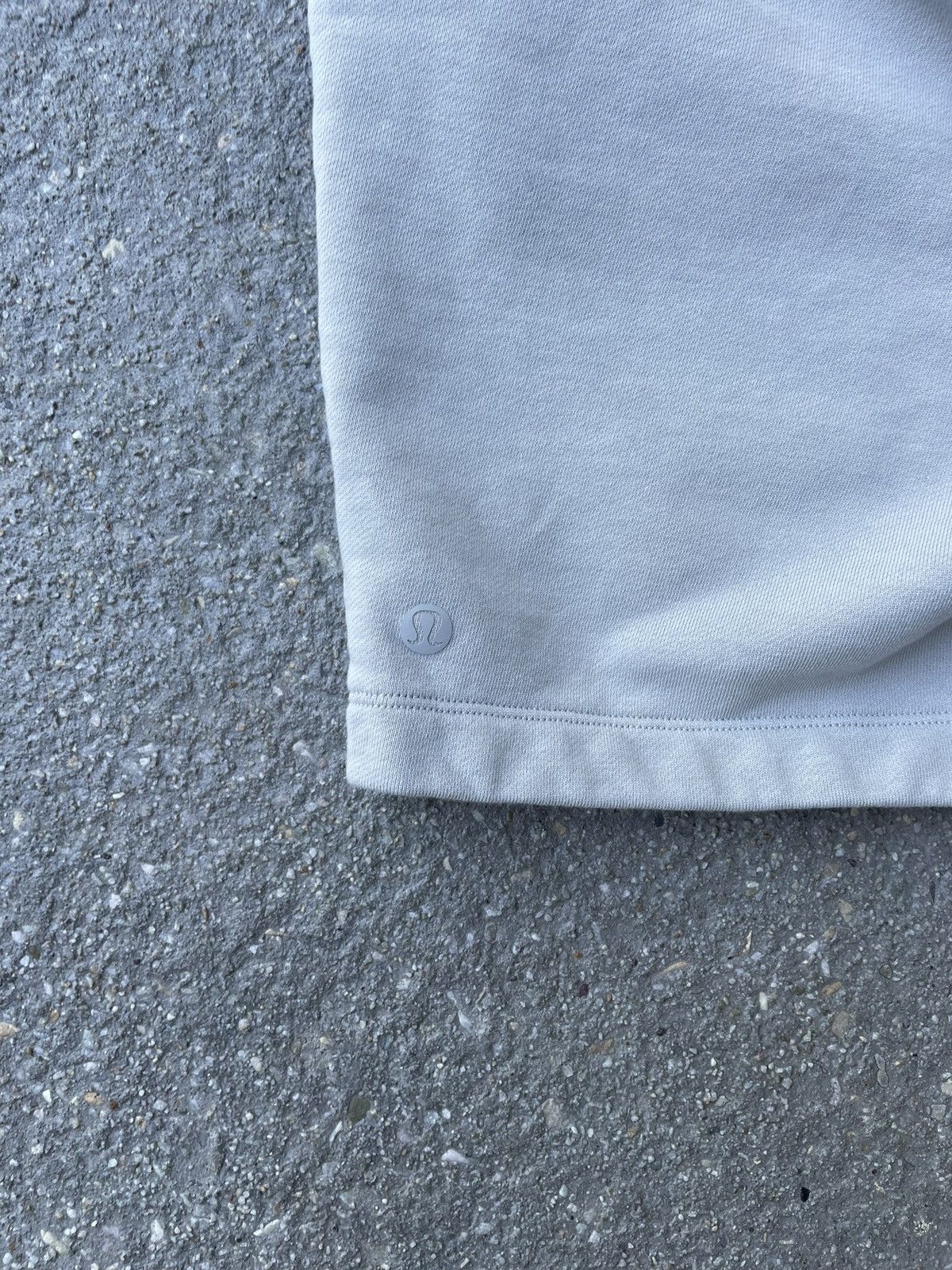 Lululemon Light Gray Lululemon Sweat Shorts Size US 32 / EU 48 - 7 Thumbnail