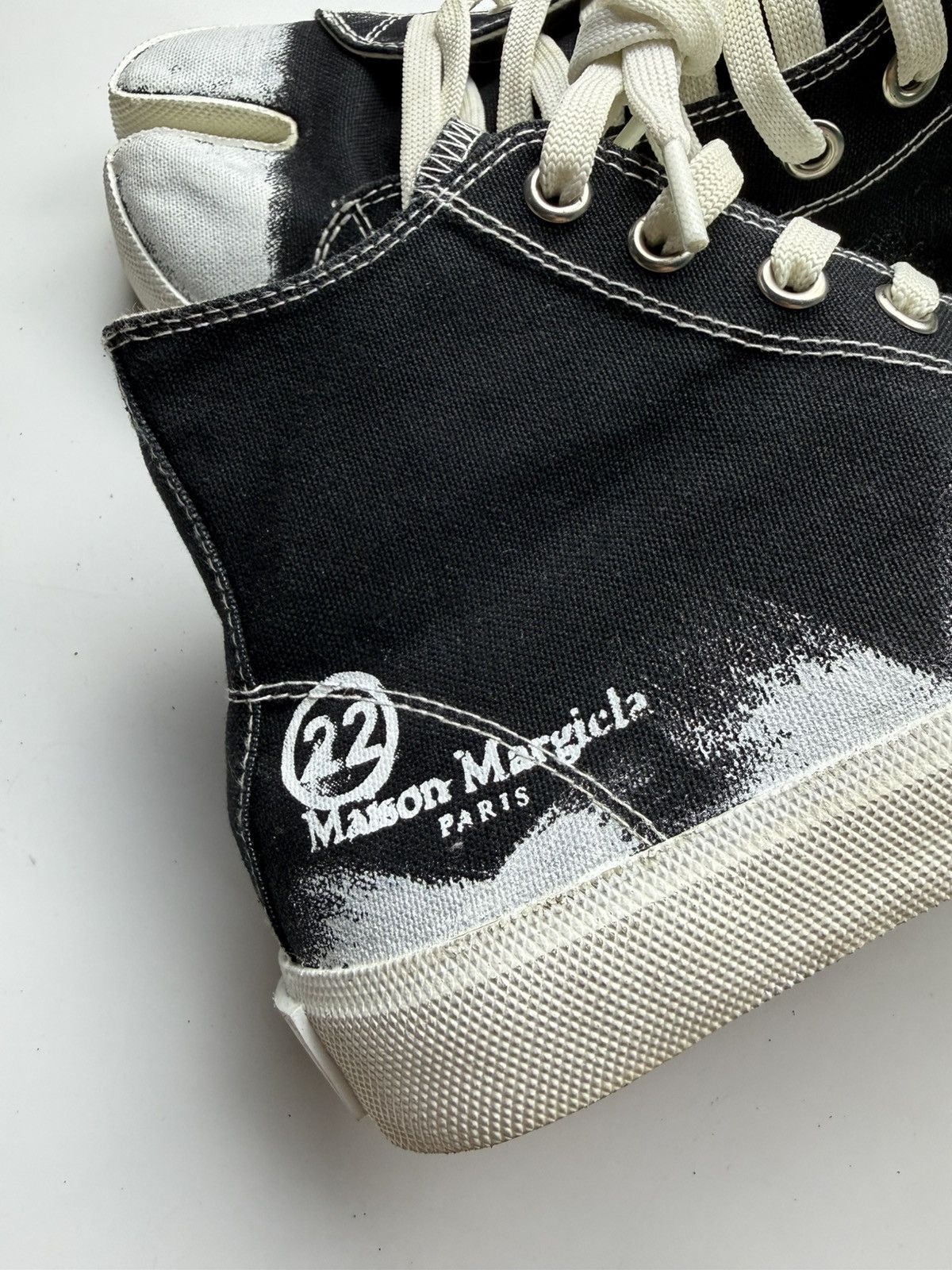 Maison Margiela Maison Margiela Tabi High Split Splatter Size US 7 / EU 40 - 9 Thumbnail