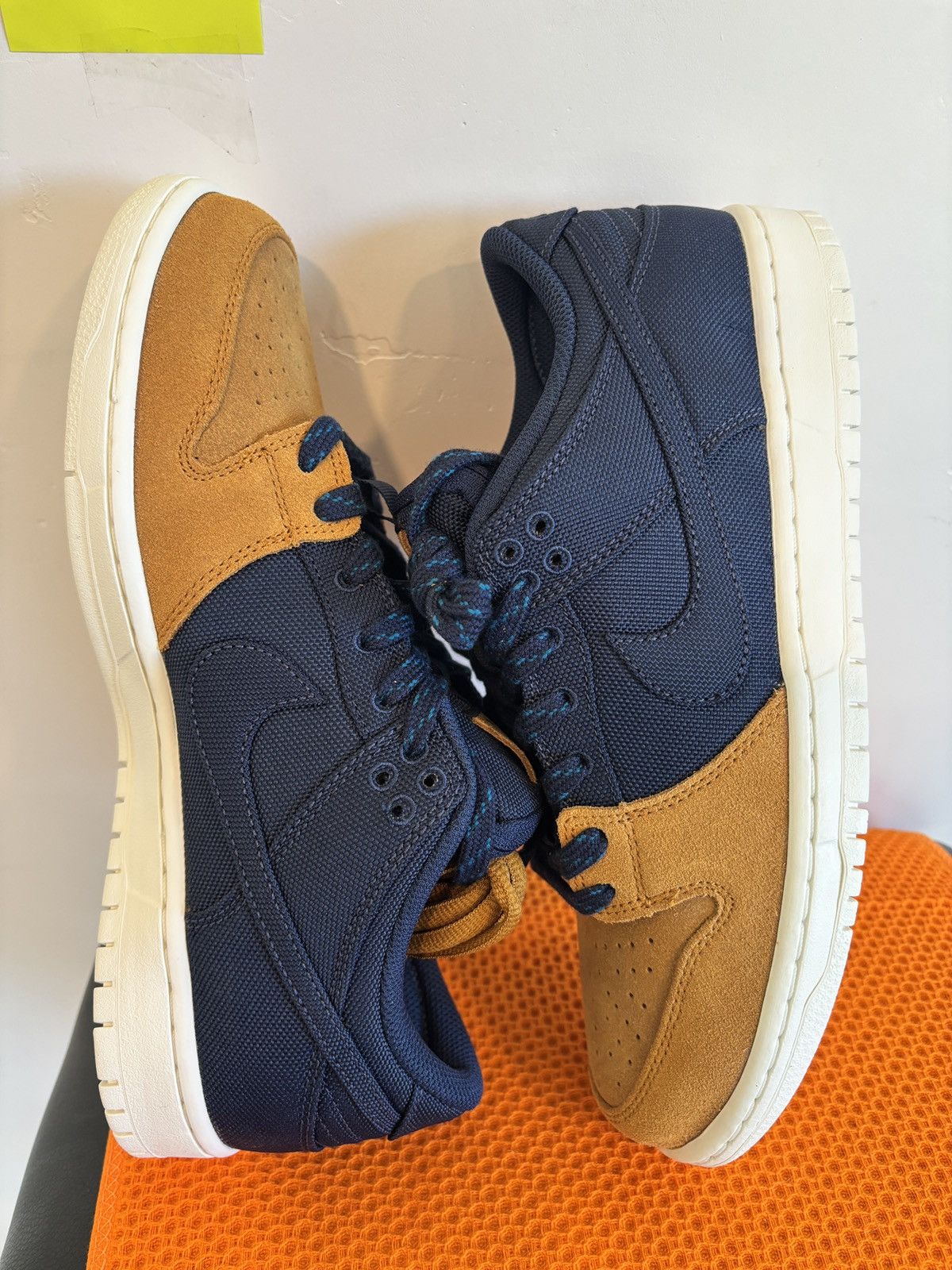 Nike Nike SB Dunk Low 90s Backpack Size US 9.5 / EU 42-43 - 1 Thumbnail