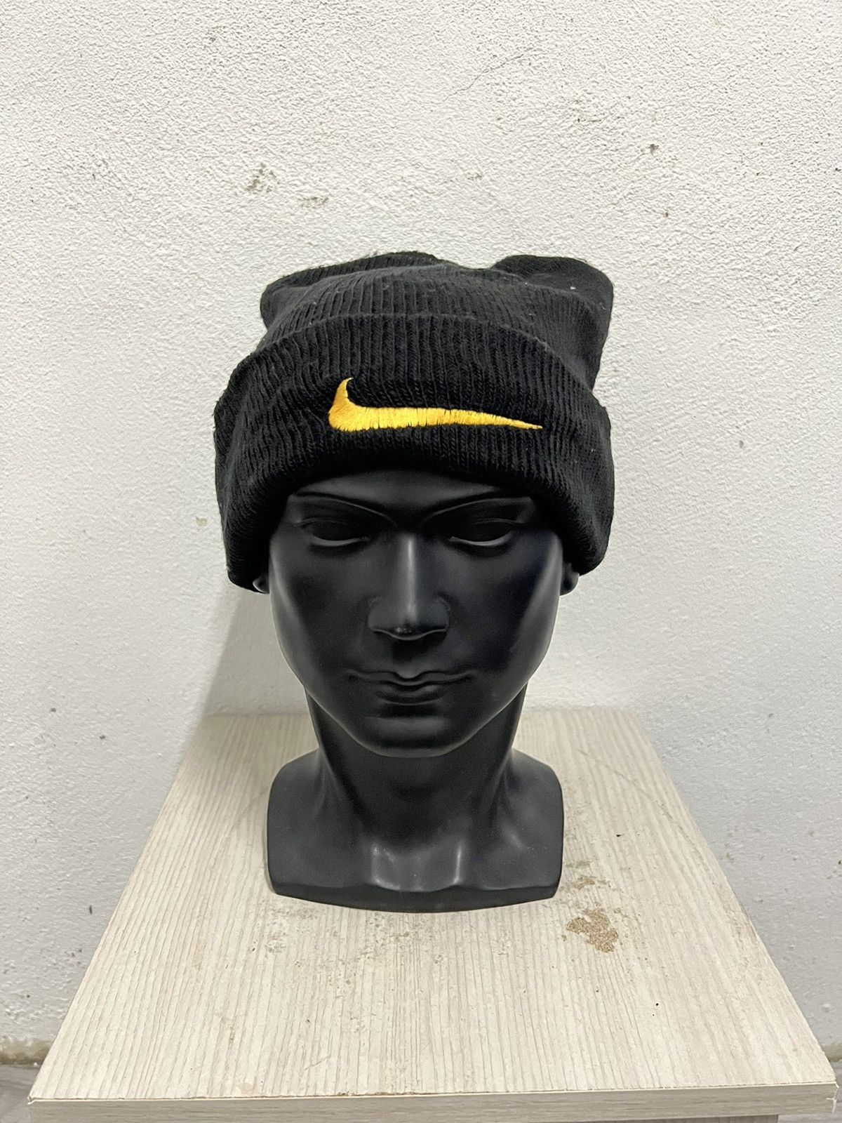 Nike Vintage Nike Swoosh Beanie Hat Size ONE SIZE - 2 Thumbnail