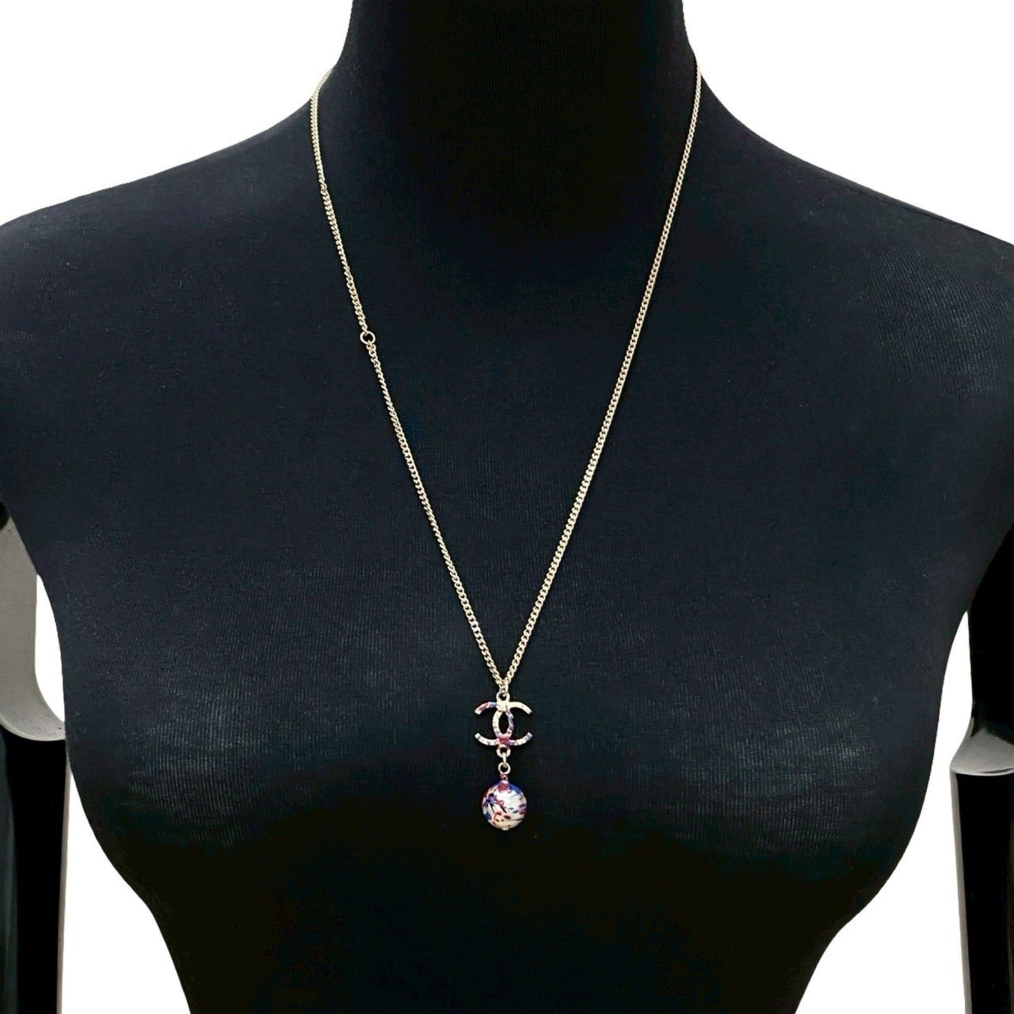 Chanel CHANEL Coco Mark GP Faux Pearl Paint Chain Necklace Pendant Gold 83242 Size ONE SIZE - 1 Thumbnail