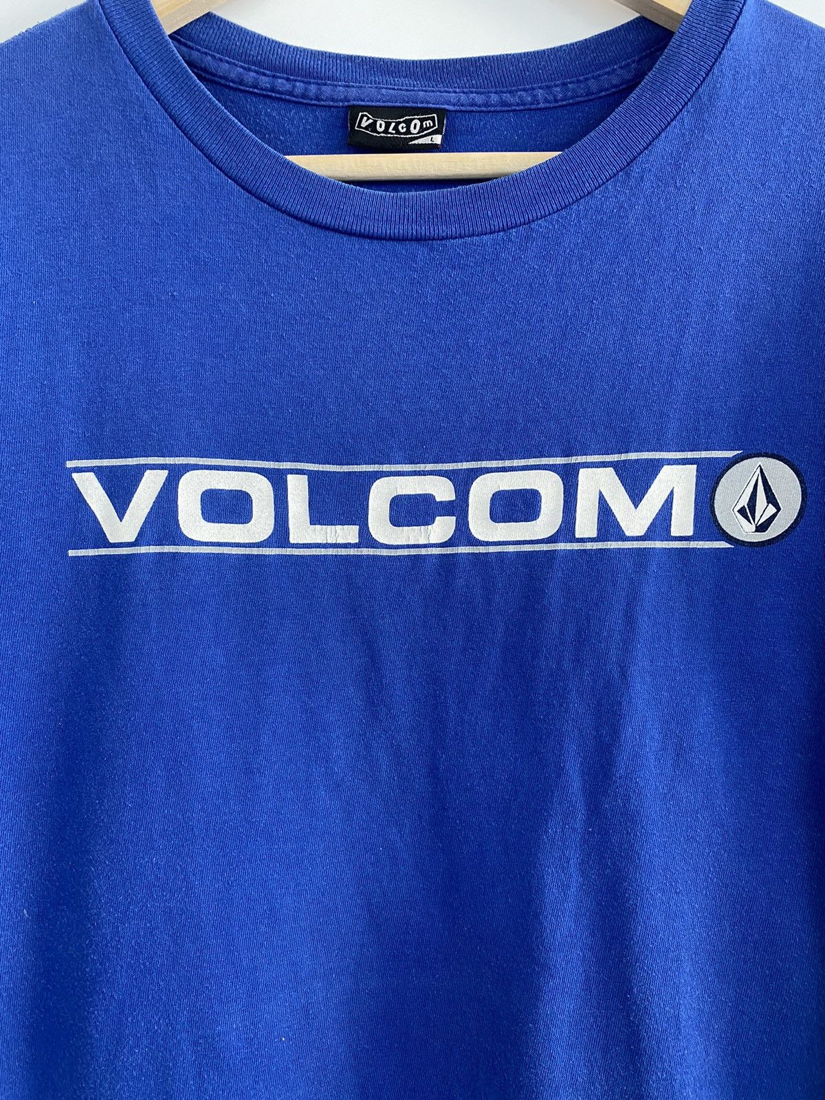 Volcom 🇺🇸 Vintage 90s Volcom Skate Center Logo T-Shirt Rare Retro Size US L / EU 52-54 / 3 - 4 Thumbnail